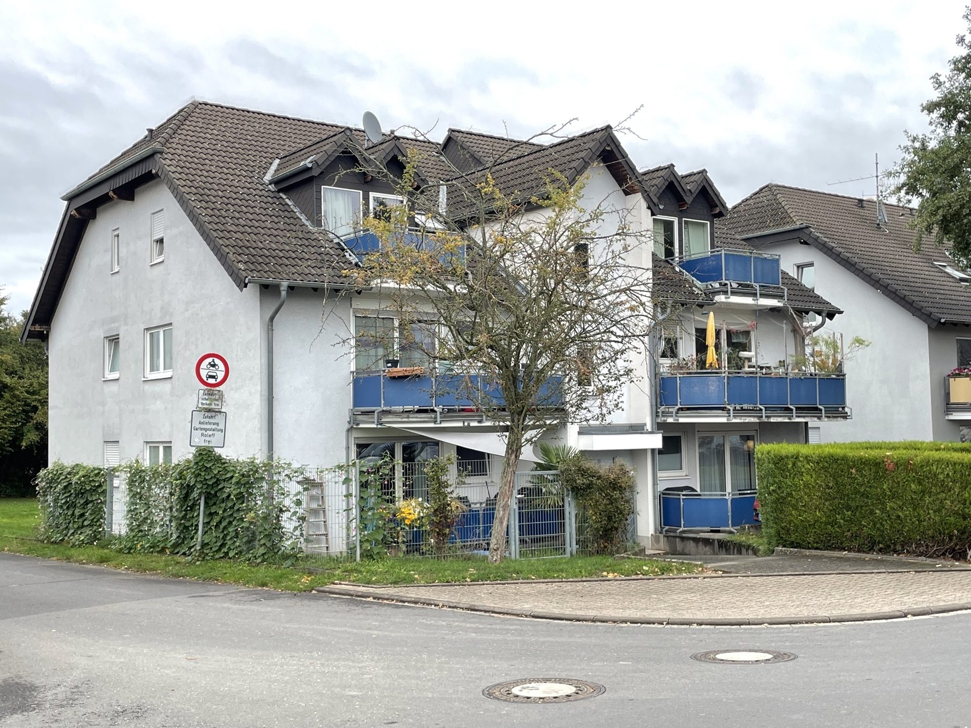 Immobilienangebot - Bornheim - Alle - Gepflegtes Mehrfamilienhaus mit 8 Wohneinheiten – Kapitalanlage mit Potenzial