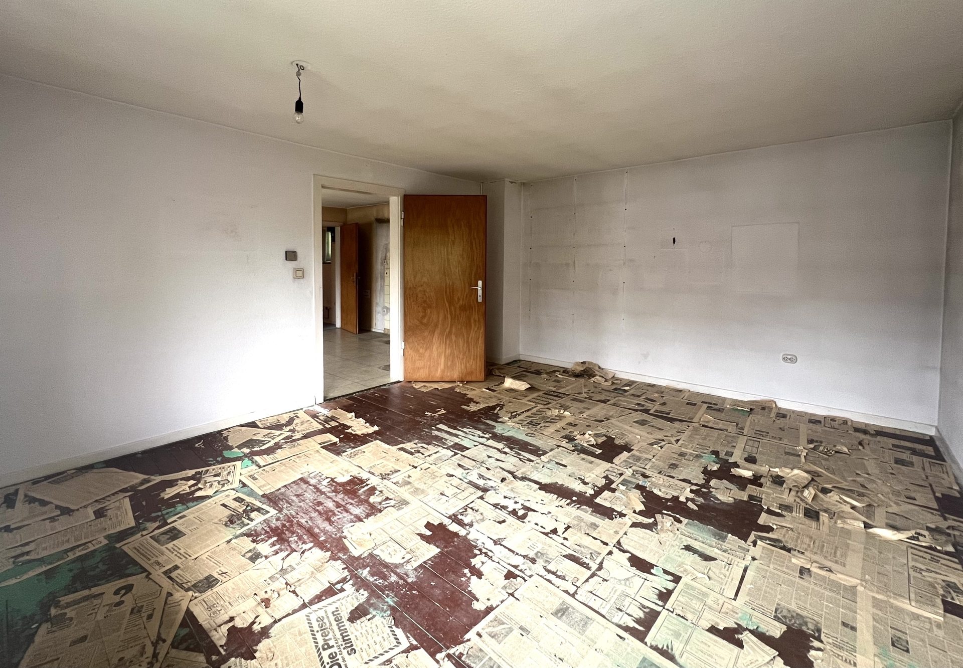 Immobilienangebot - Königswinter / Eisbach - Haus - Wohnensemble mit Entwicklungspotenzial auf 2.650 m² großem Grundstück!