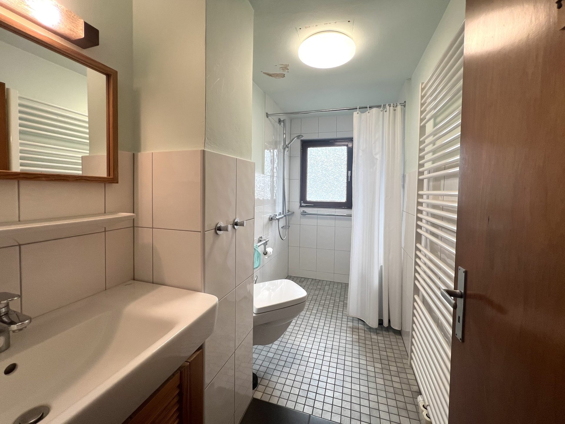 Immobilienangebot - Königswinter / Eisbach - Haus - Wohnensemble mit Entwicklungspotenzial auf 2.650 m² großem Grundstück!