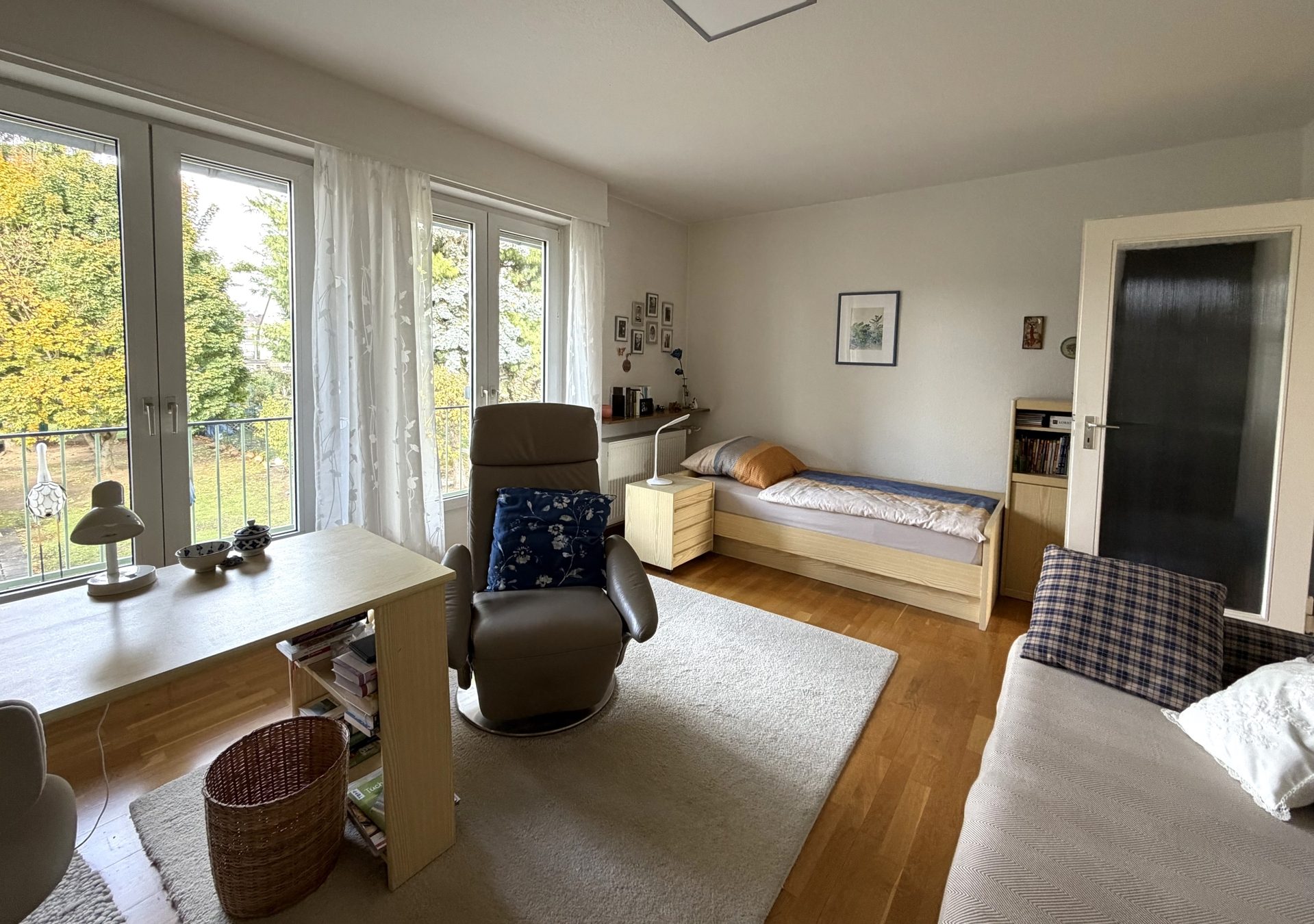 Immobilienangebot - Bonn / Auerberg - Haus - Attraktives Zweifamilienhaus -Eigennutzung und Vermietung möglich!