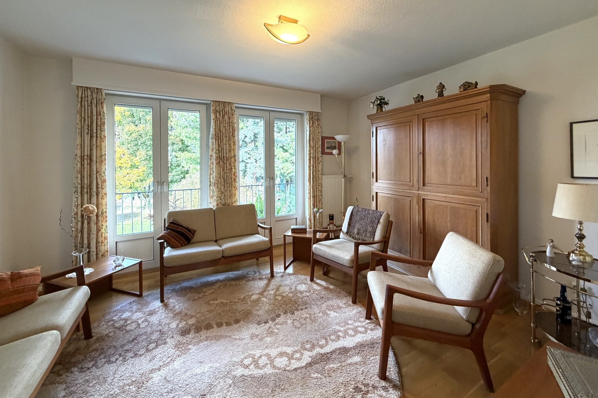Immobilienangebot - Bonn / Auerberg - Haus - Attraktives Zweifamilienhaus -Eigennutzung und Vermietung möglich!