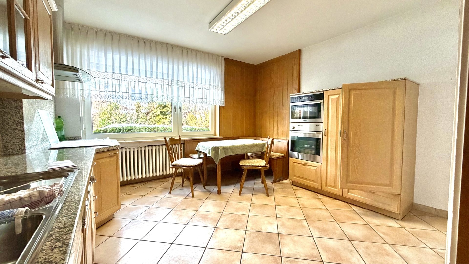 Immobilienangebot - Issum - Haus - Platz für Leben und Projekte: Zuhause mit Garage, Raum und Ideen