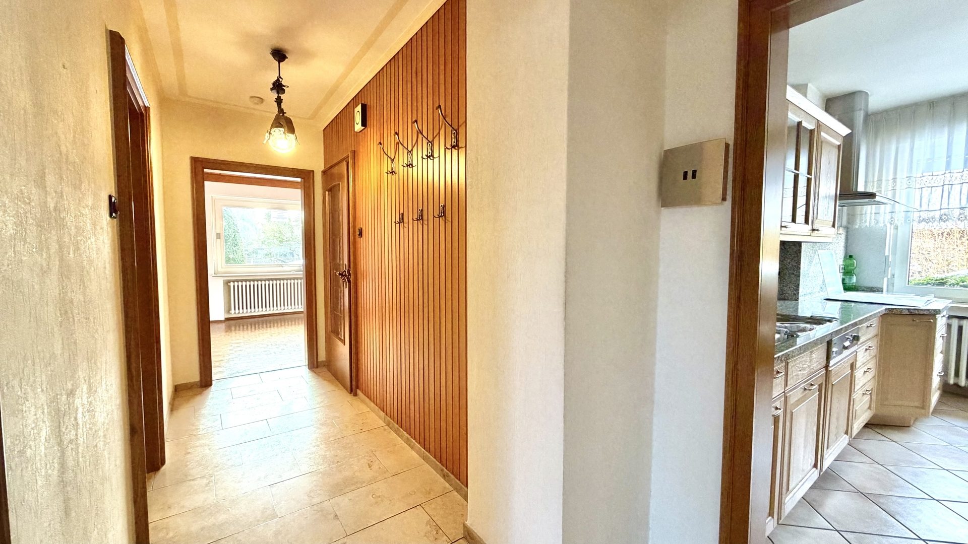 Immobilienangebot - Issum - Haus - Platz für Leben und Projekte: Zuhause mit Garage, Raum und Ideen