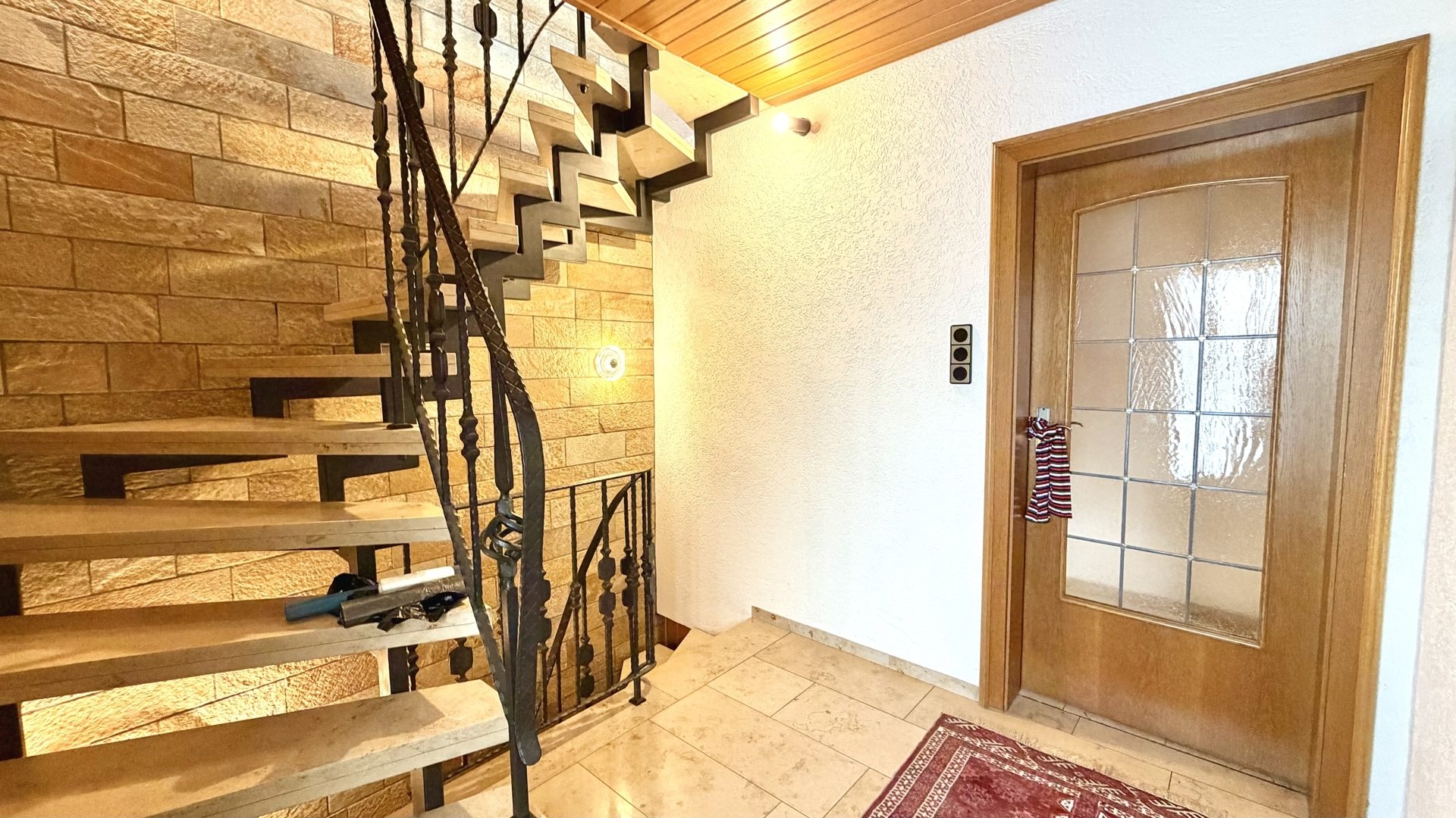 Immobilienangebot - Issum - Haus - Platz für Leben und Projekte: Zuhause mit Garage, Raum und Ideen