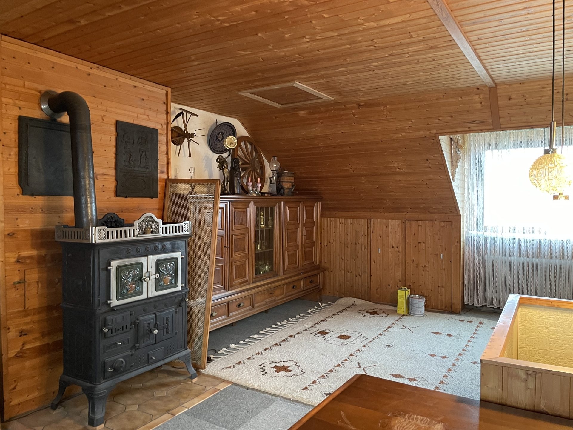 Immobilienangebot - Köln - Haus - Großes Grundstück mit 2 Garagen