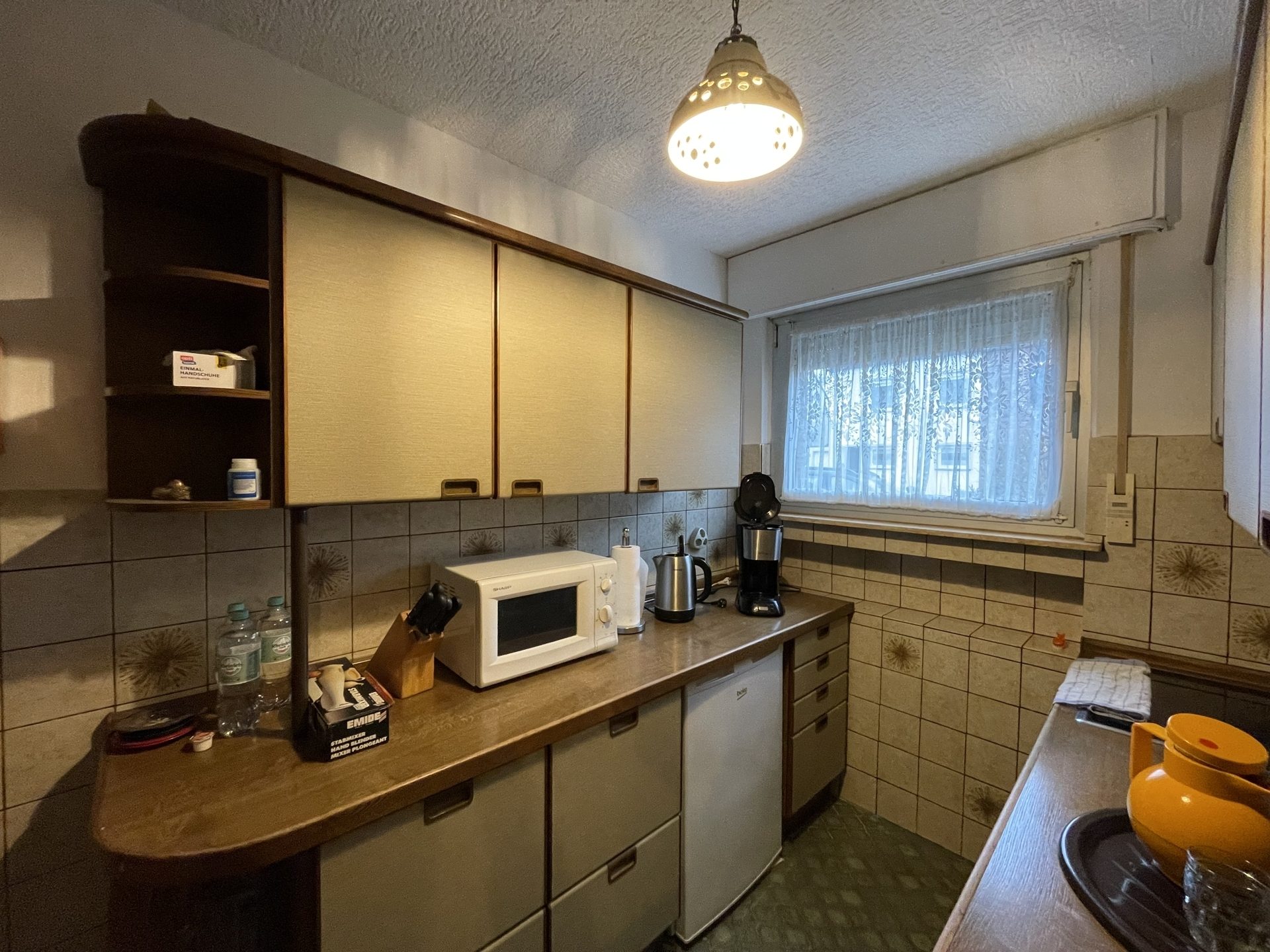 Immobilienangebot - Köln - Haus - Großes Grundstück mit 2 Garagen