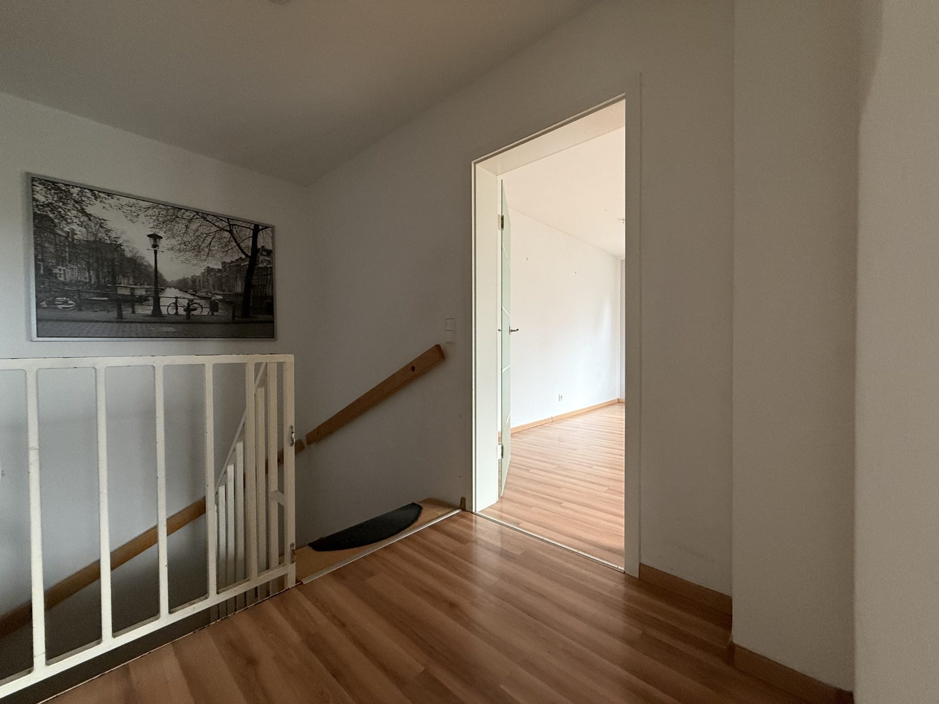 Immobilienangebot - Rösrath - Wohnung - Möbel + Farbe = Einziehen