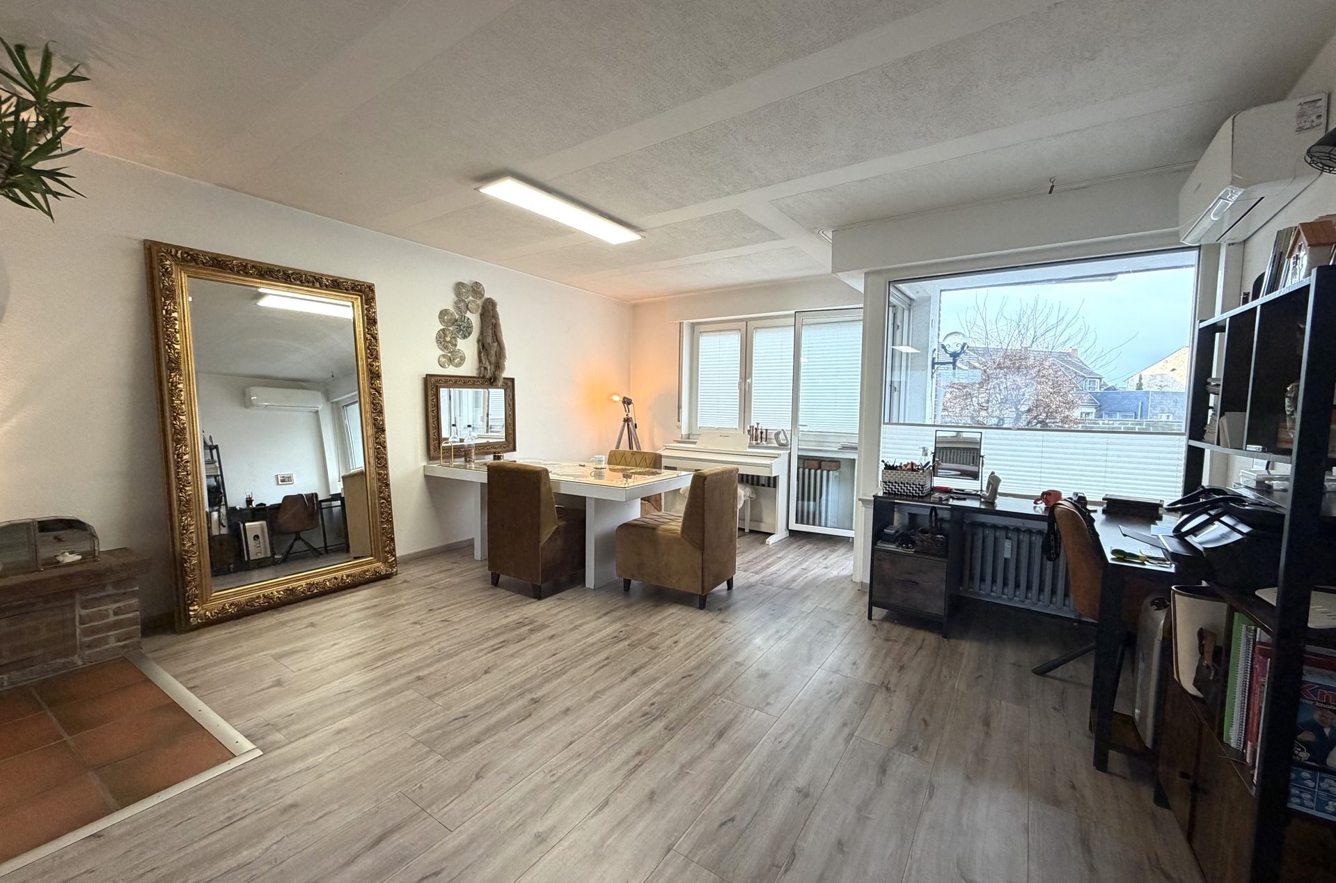 Immobilienangebot - Aachen - Verlautenheide - Alle - Großzügige 4-Zimmer-Wohnung mit Balkon und Garage