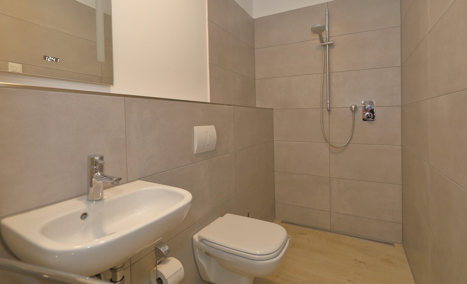 Immobilienangebot - Bergisch Gladbach - Wohnung - Moderner, gehobener Neubau aus 2012 mit Extras