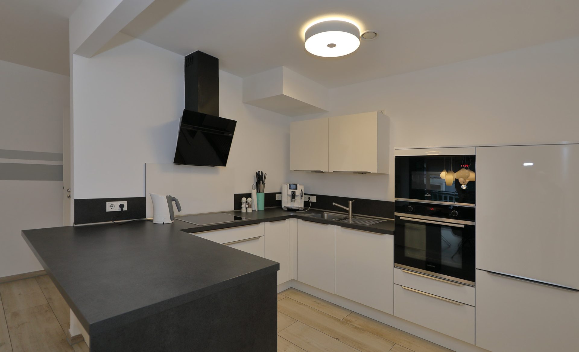 Immobilienangebot - Bergisch Gladbach - Wohnung - Moderner, gehobener Neubau aus 2012 mit Extras