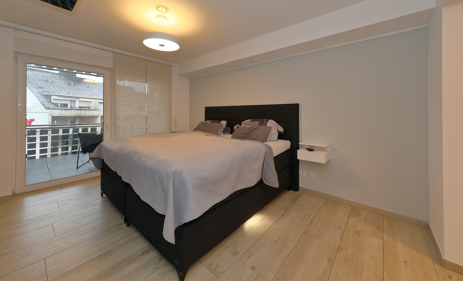 Immobilienangebot - Bergisch Gladbach - Wohnung - Moderner, gehobener Neubau aus 2012 mit Extras