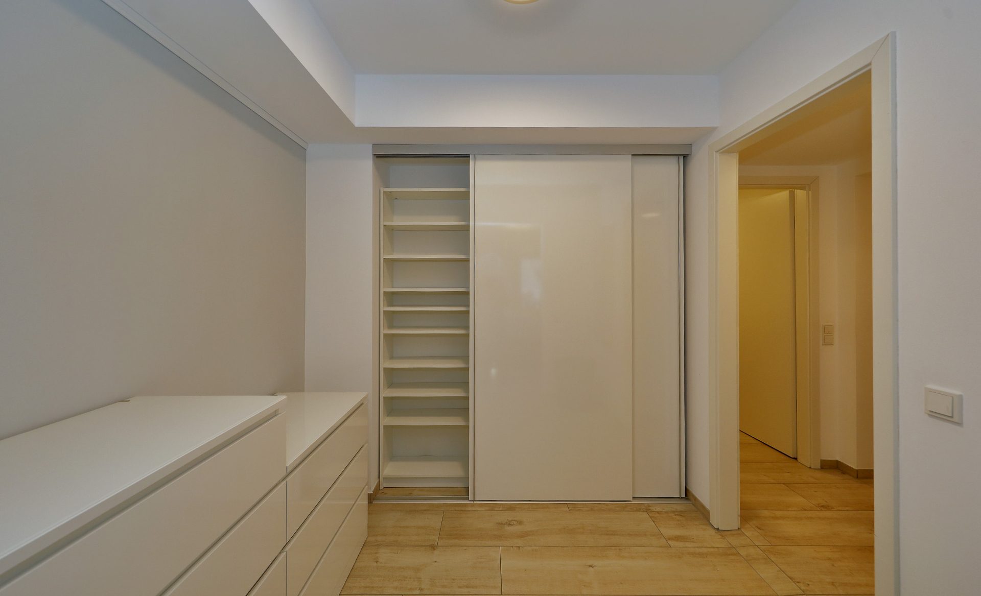 Immobilienangebot - Bergisch Gladbach - Wohnung - Moderner, gehobener Neubau aus 2012 mit Extras