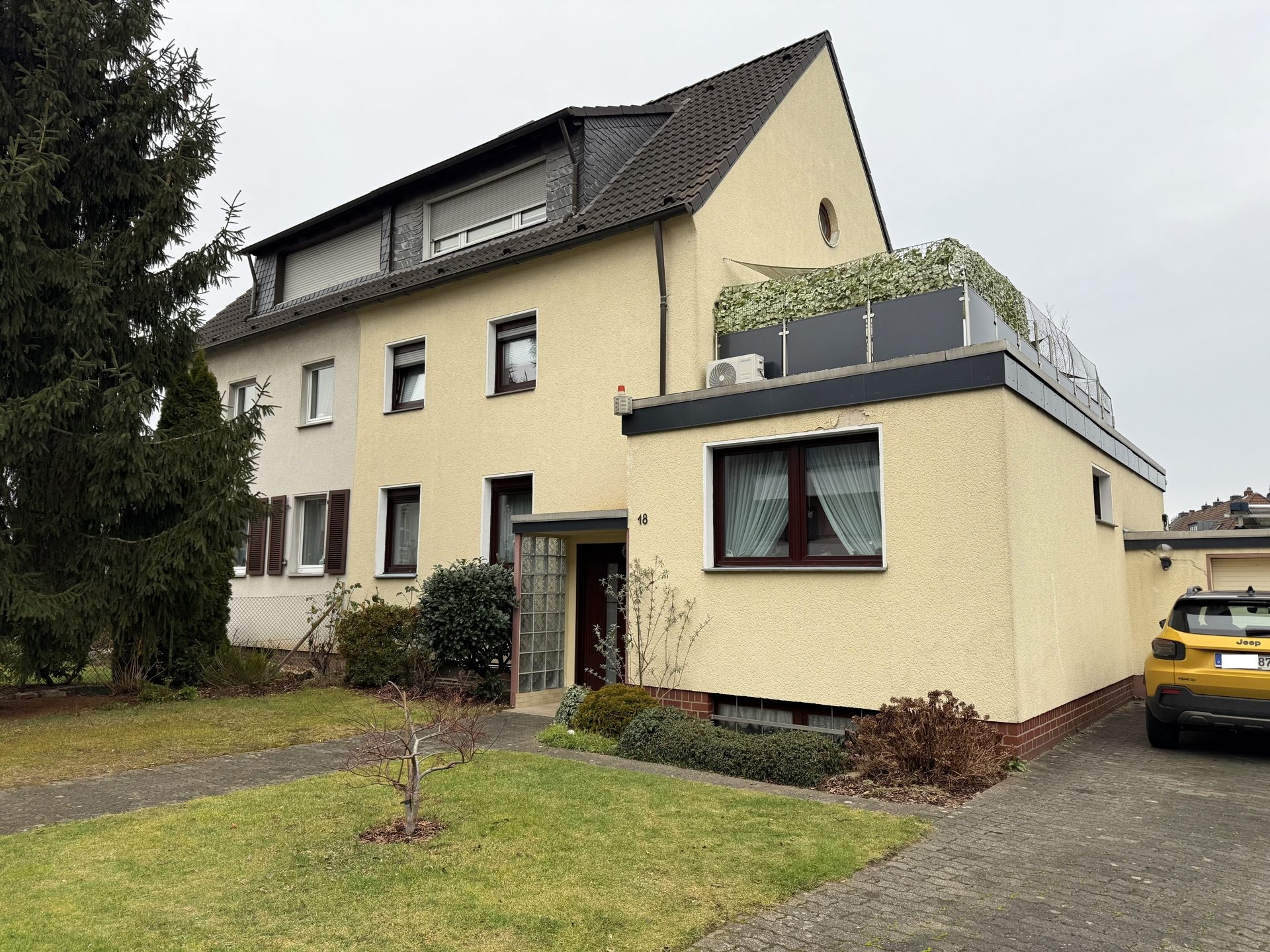 Immobilienangebot - Köln/Flittard - Haus - Mehr SEIN als Schein!