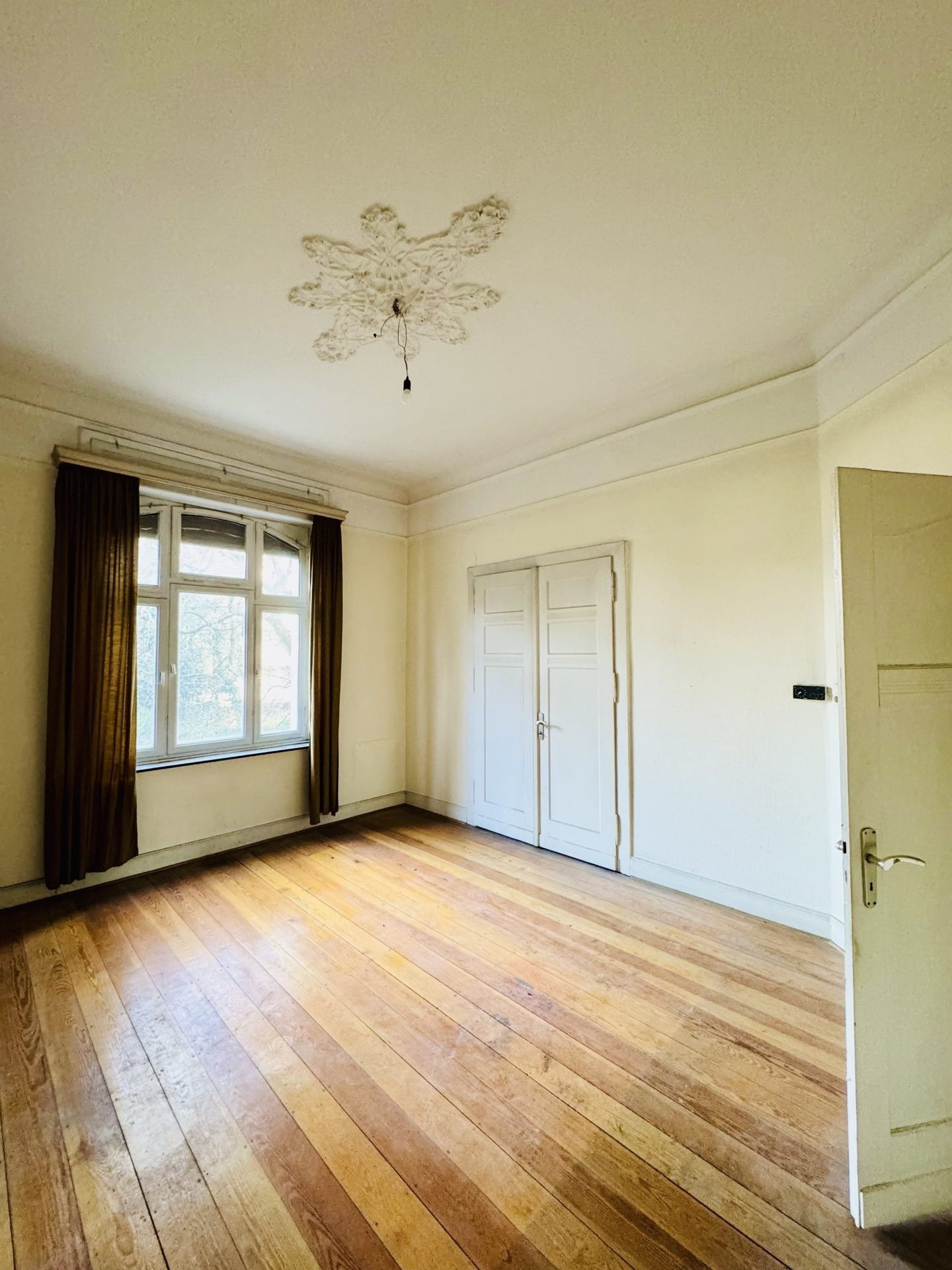 Immobilienangebot - Bonn / Muffendorf - Haus - Gründerzeitvilla im Dornröschenschlaf