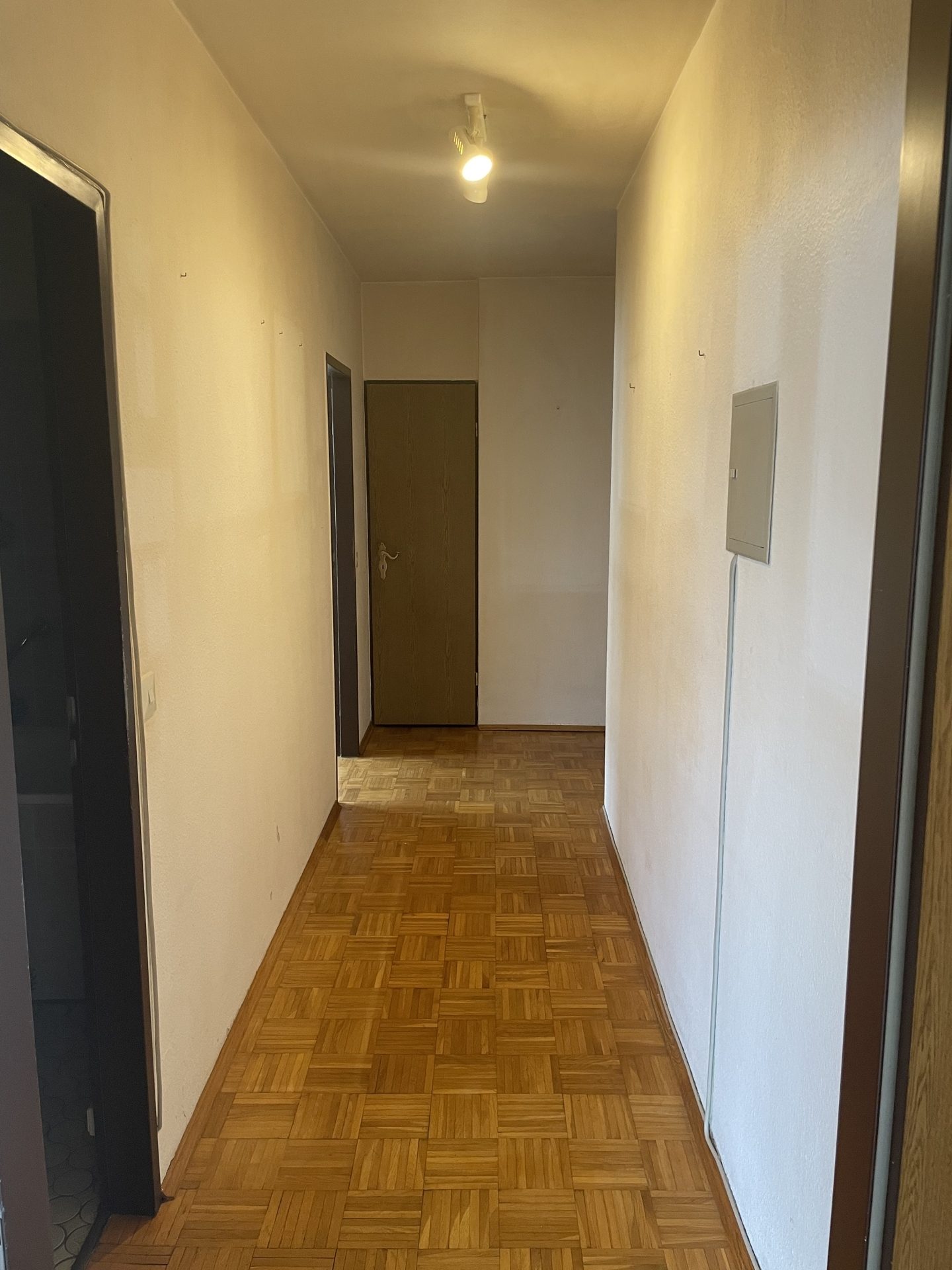 Immobilienangebot - Bonn / Beuel-Mitte - Wohnung - Eigennutzung oder Vermietung am Rhein - klassische ETW in Bonn-Beuel