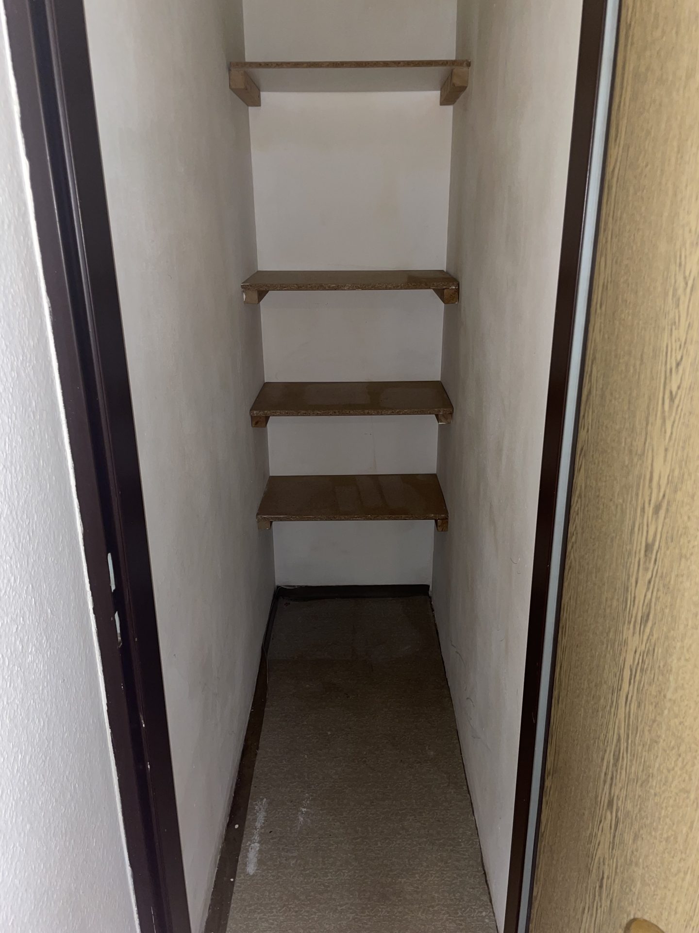 Immobilienangebot - Bonn / Beuel-Mitte - Wohnung - Eigennutzung oder Vermietung am Rhein - klassische ETW in Bonn-Beuel