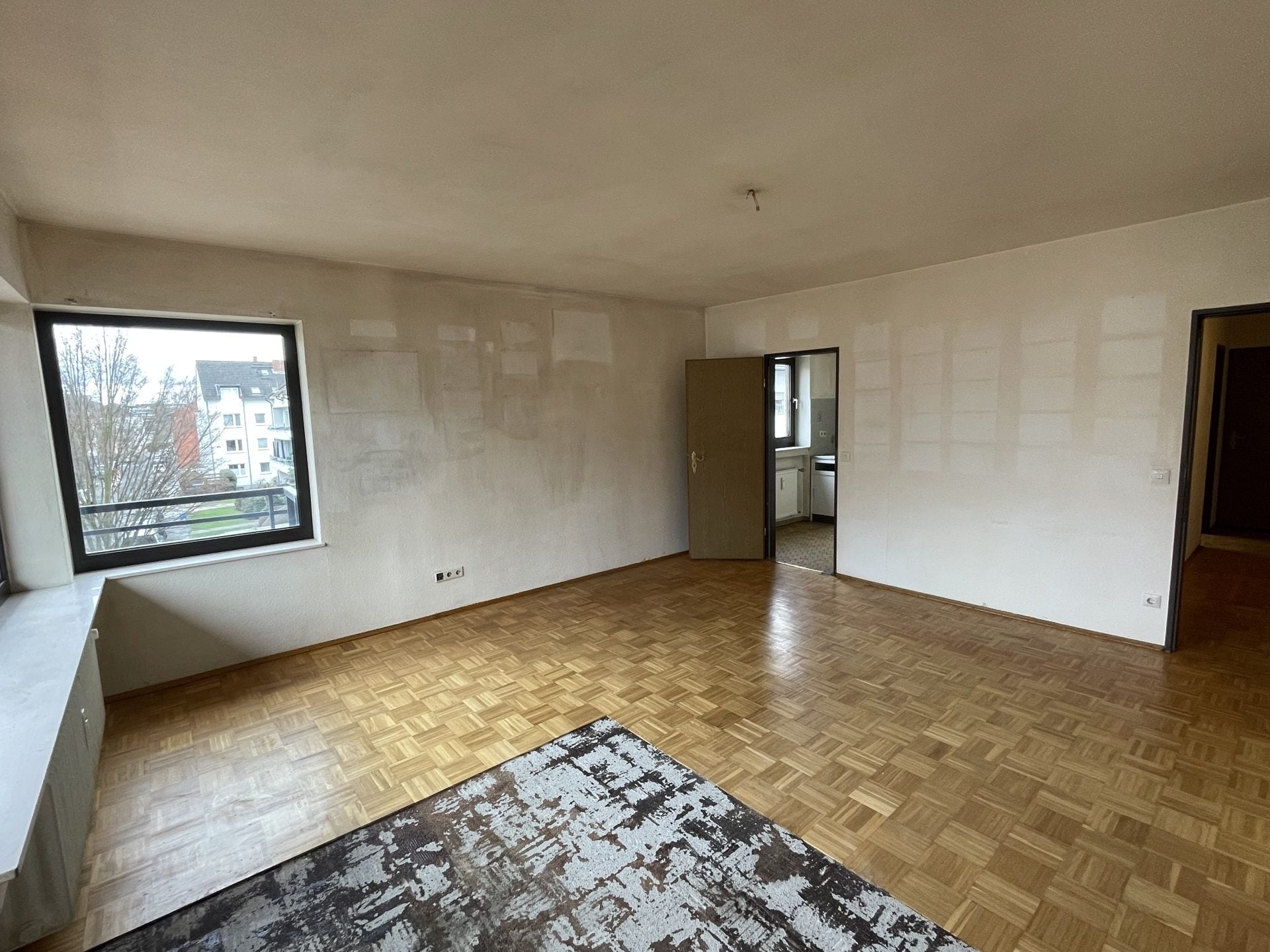 Immobilienangebot - Bonn / Beuel-Mitte - Wohnung - Eigennutzung oder Vermietung am Rhein - klassische ETW in Bonn-Beuel