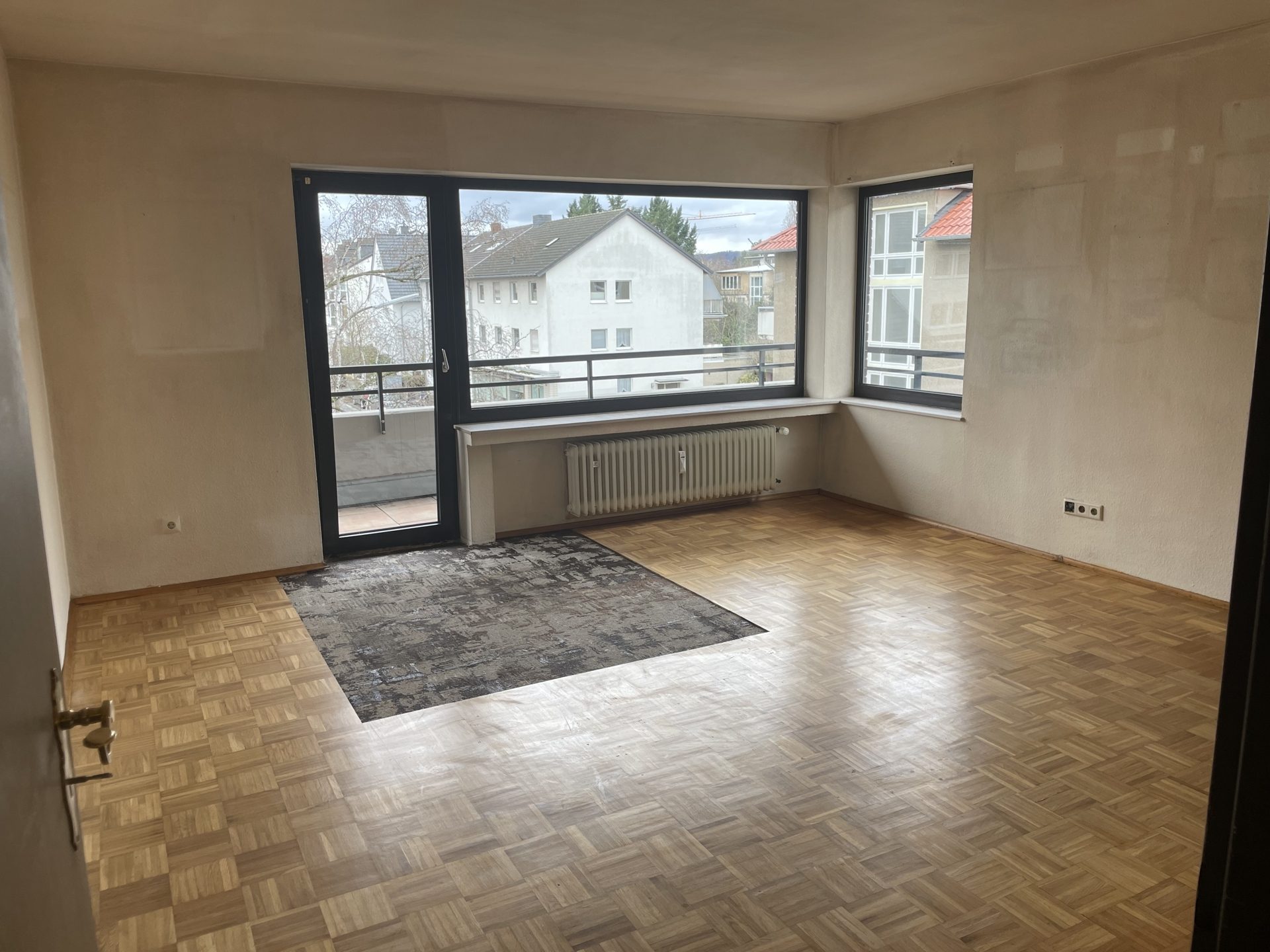 Immobilienangebot - Bonn / Beuel-Mitte - Wohnung - Eigennutzung oder Vermietung am Rhein - klassische ETW in Bonn-Beuel