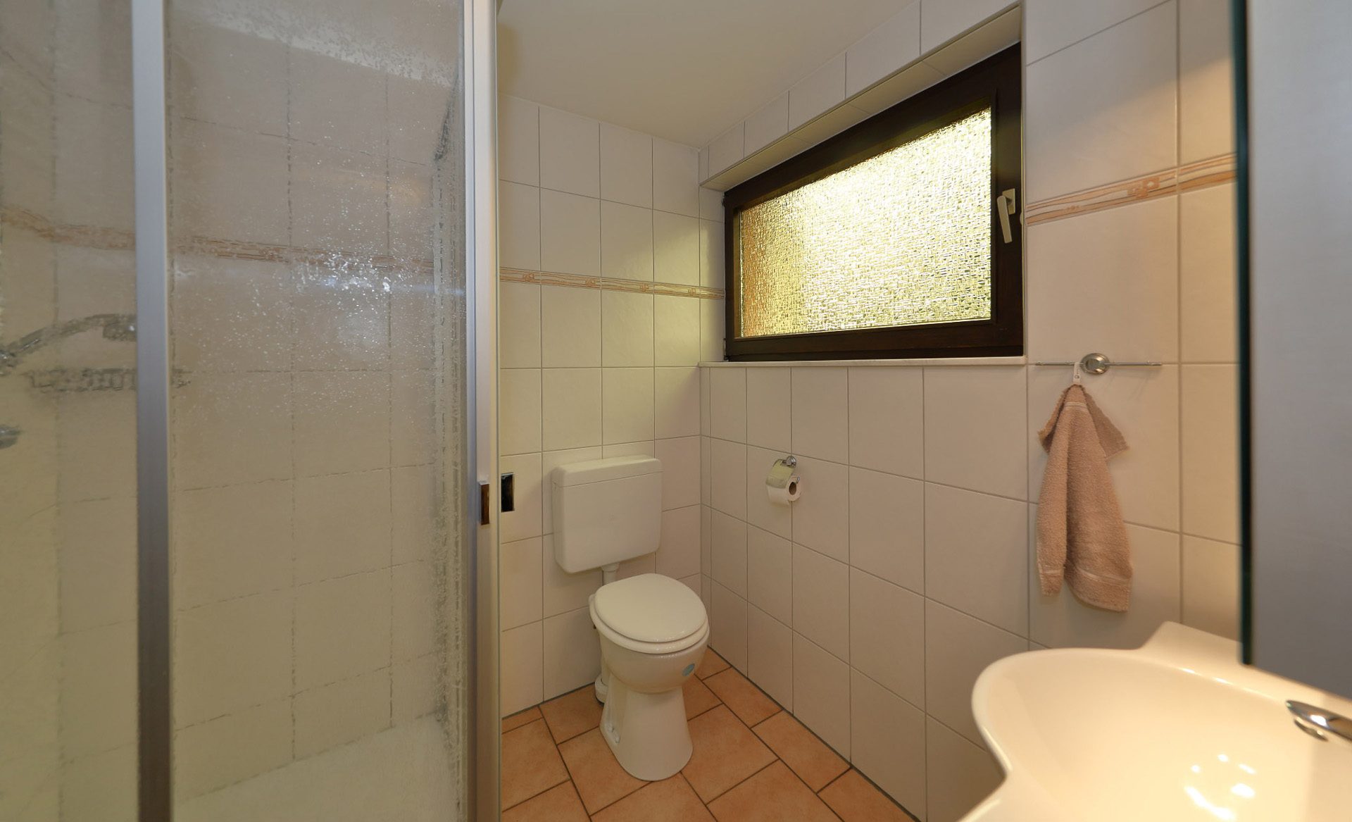 Immobilienangebot - Essen/Überruhr-Hinsel - Haus - Viel Platz in unverbauter Lage – Familienidyll mit Einliegerwohnung
