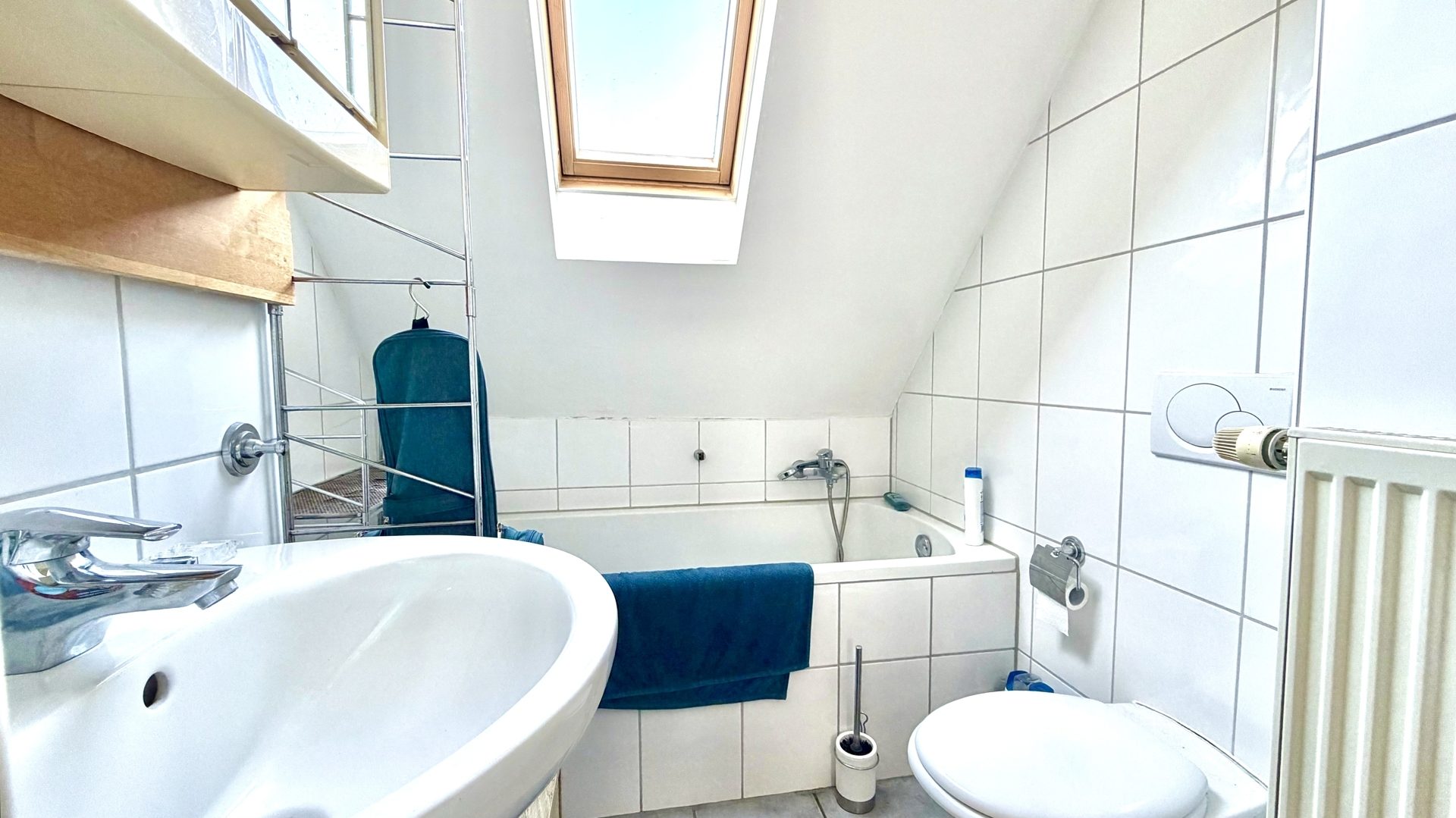 Immobilienangebot - Leverkusen - Haus - Kapitalanlage gesucht? Dieses 3-Familienhaus lohnt einen Blick.