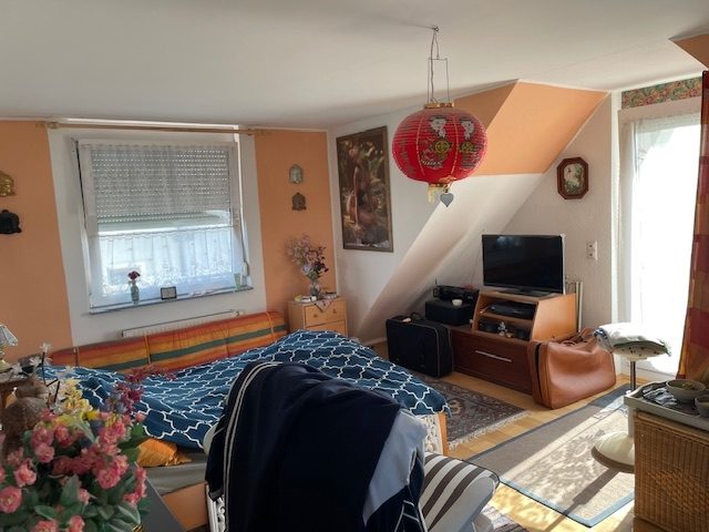 Immobilienangebot - Köln / Sürth - Wohnung - Schöne Maisonette Wohnung mit 3 Balkonen