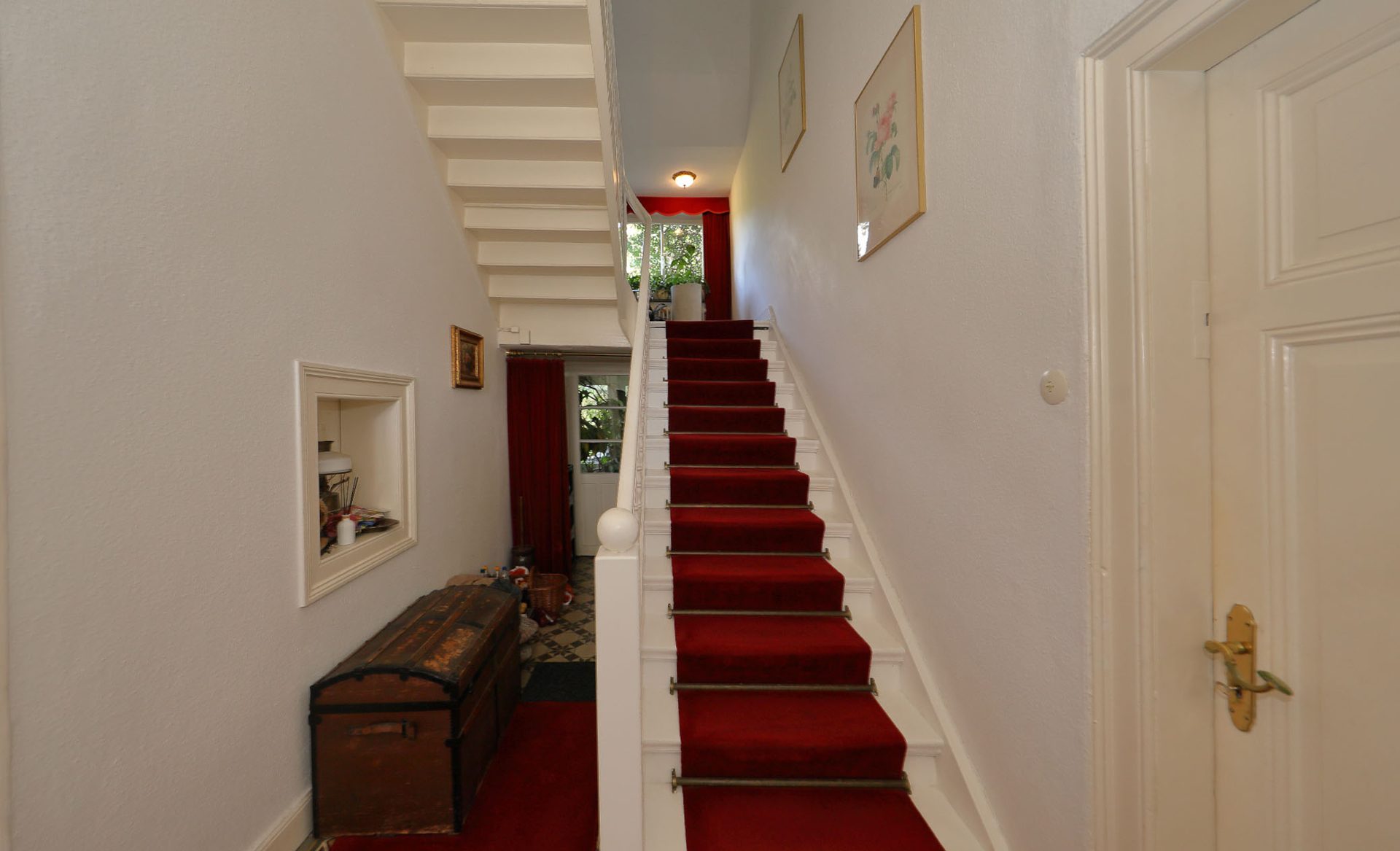 Immobilienangebot - Bonn / Oberkassel - Haus - Denkmalgeschützte Villa in direkter Lage zum Rhein mit parkähnlichem Grundstück