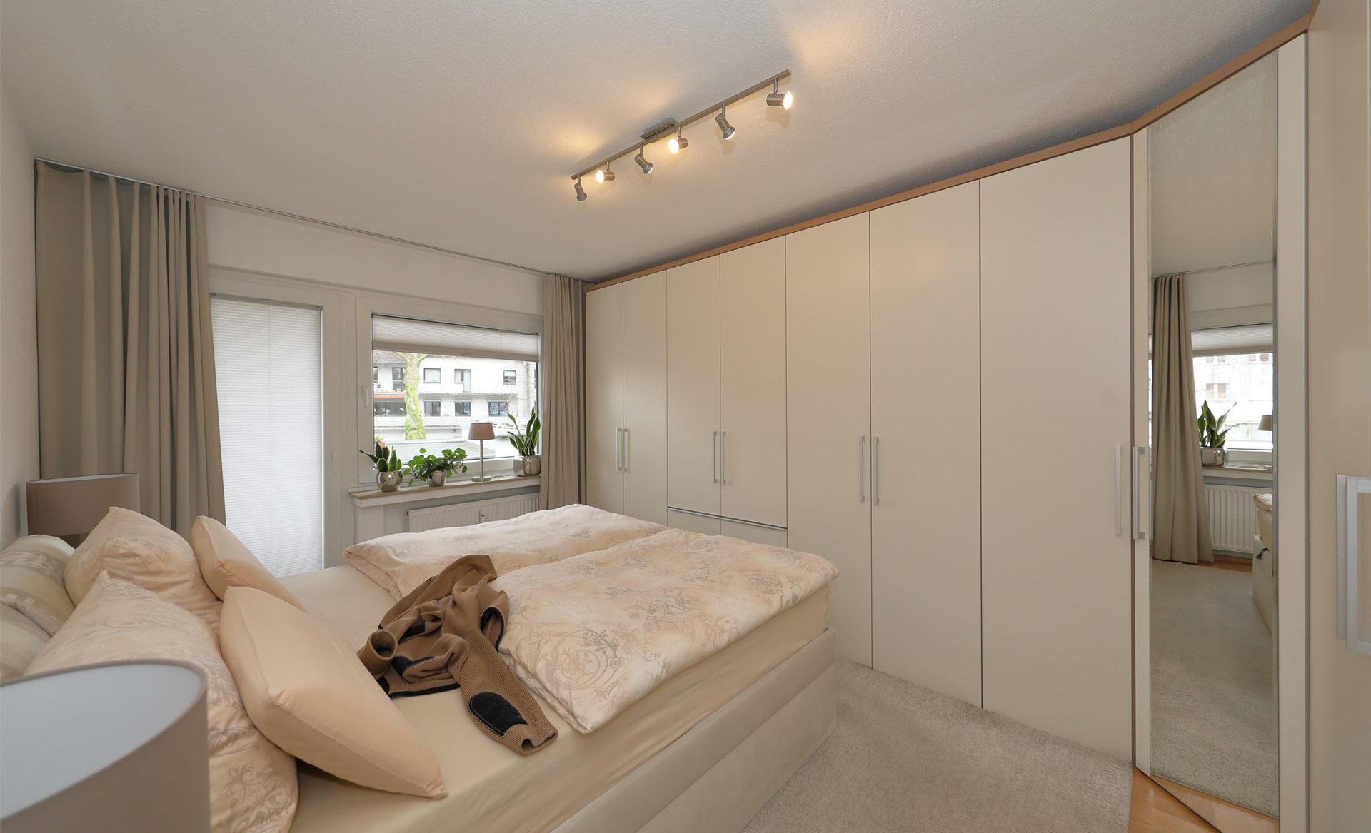 Immobilienangebot - Essen / Stoppenberg - Alle - Mehr als nur ein Mehrfamilienhaus – Substanz trifft Potenzial