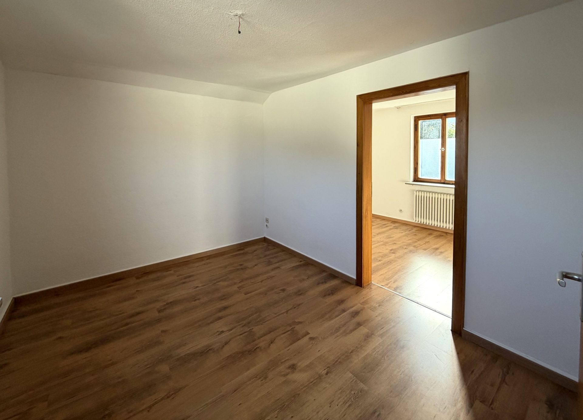 Immobilienangebot - Rheinbreitbach - Haus - Sanierungsprojekt mit Potenzial und großzügiger Terrasse