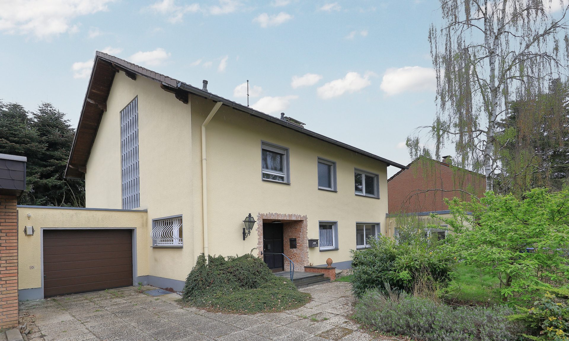 Immobilienangebot - Bergisch Gladbach / Refrath - Haus - Freistehendes Ein-/Zweifamilienhaus