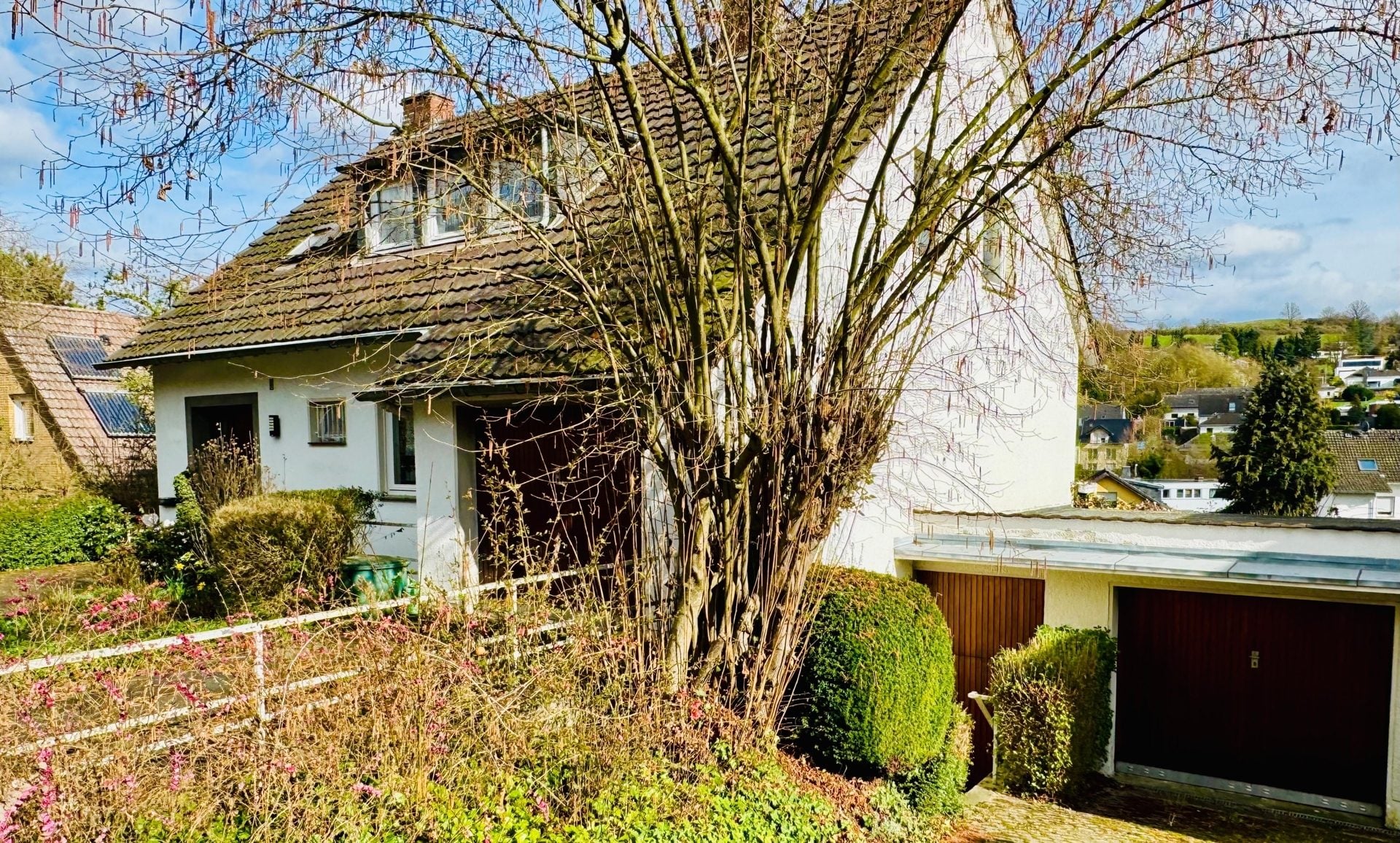 Immobilienangebot - Wachtberg / Niederbachem - Haus - Viel Platz für Ihre Ideen