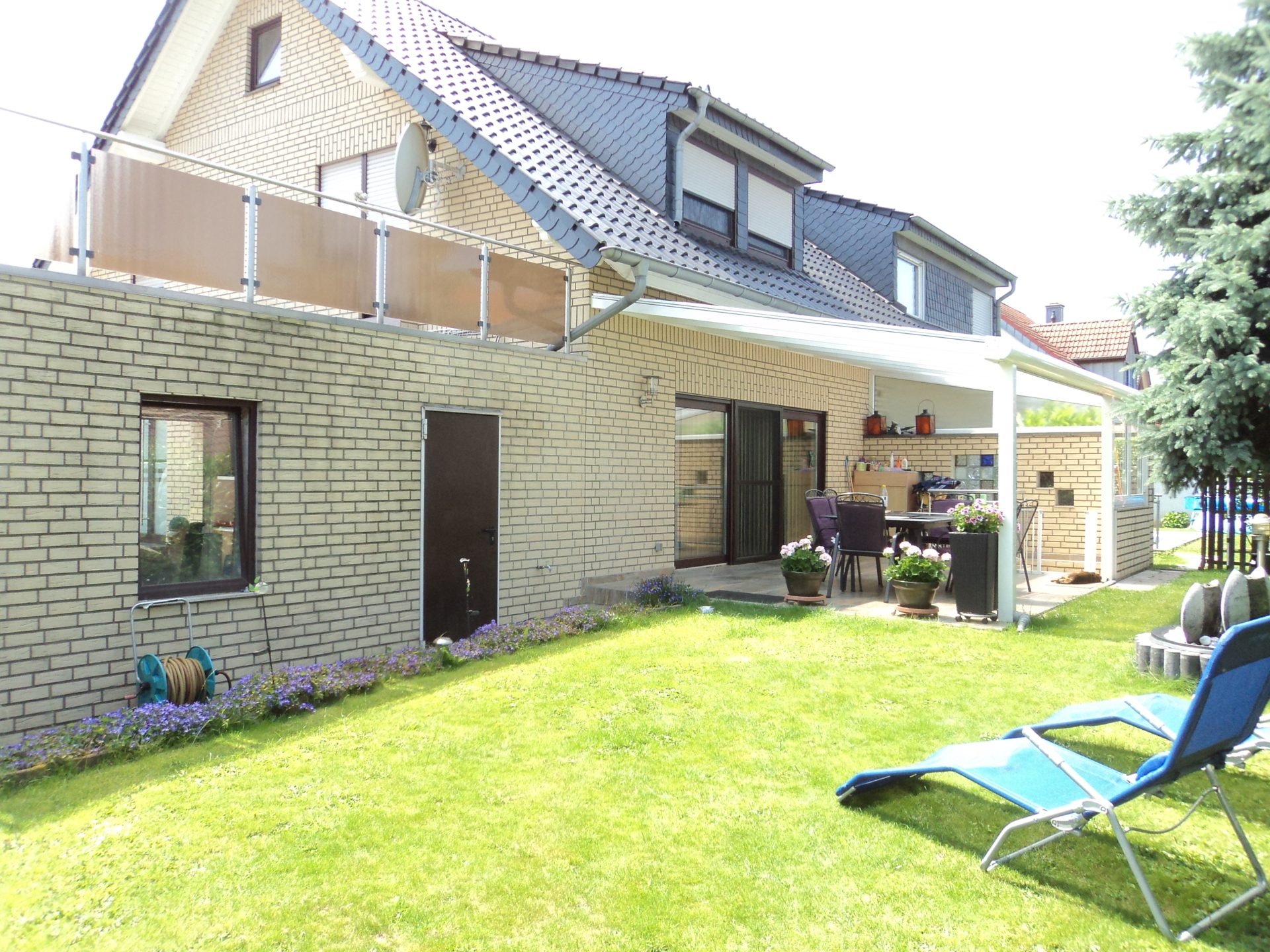 Immobilienangebot - Nörvenich - Haus - Ihr Traumhaus mit Garten, Sauna und Doppelgarage!