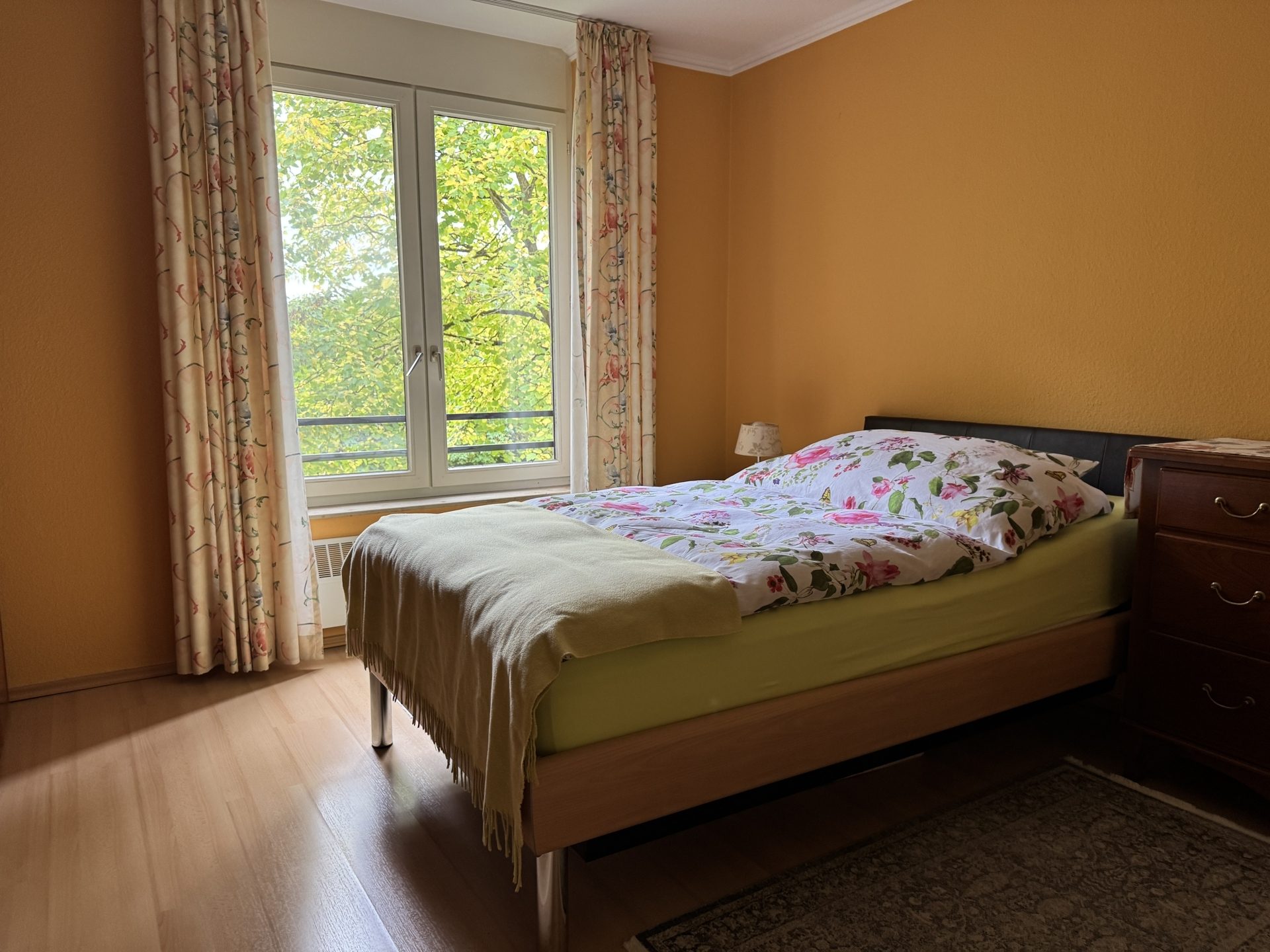 Immobilienangebot - Köln / Lövenich - Wohnung - Gut geschnitten - ruhig gelegen - Blick ins Grüne mit Stellplatz in gepflegter Umgebung