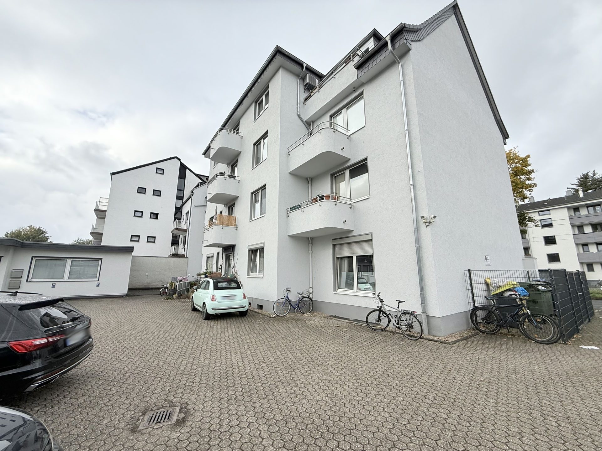 Immobilienangebot - Köln / Klettenberg - Wohnung - OFF-MARKET: 1x Einheit 3x Stellplätze