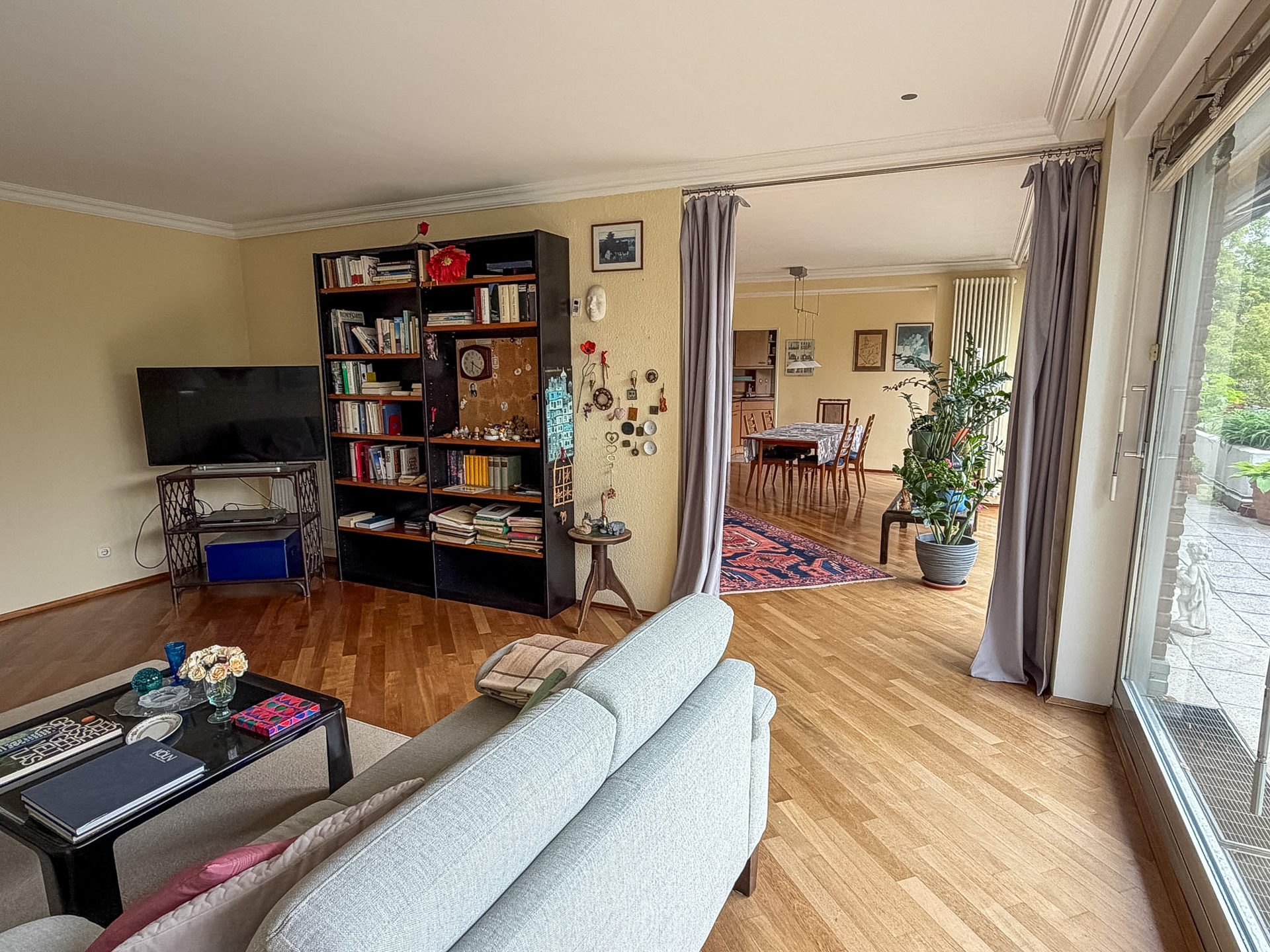 Immobilienangebot - Köln / Weiden - Wohnung - Seltene Gelegenheit – 3,5 Zimmer mit 2 Balkonen!