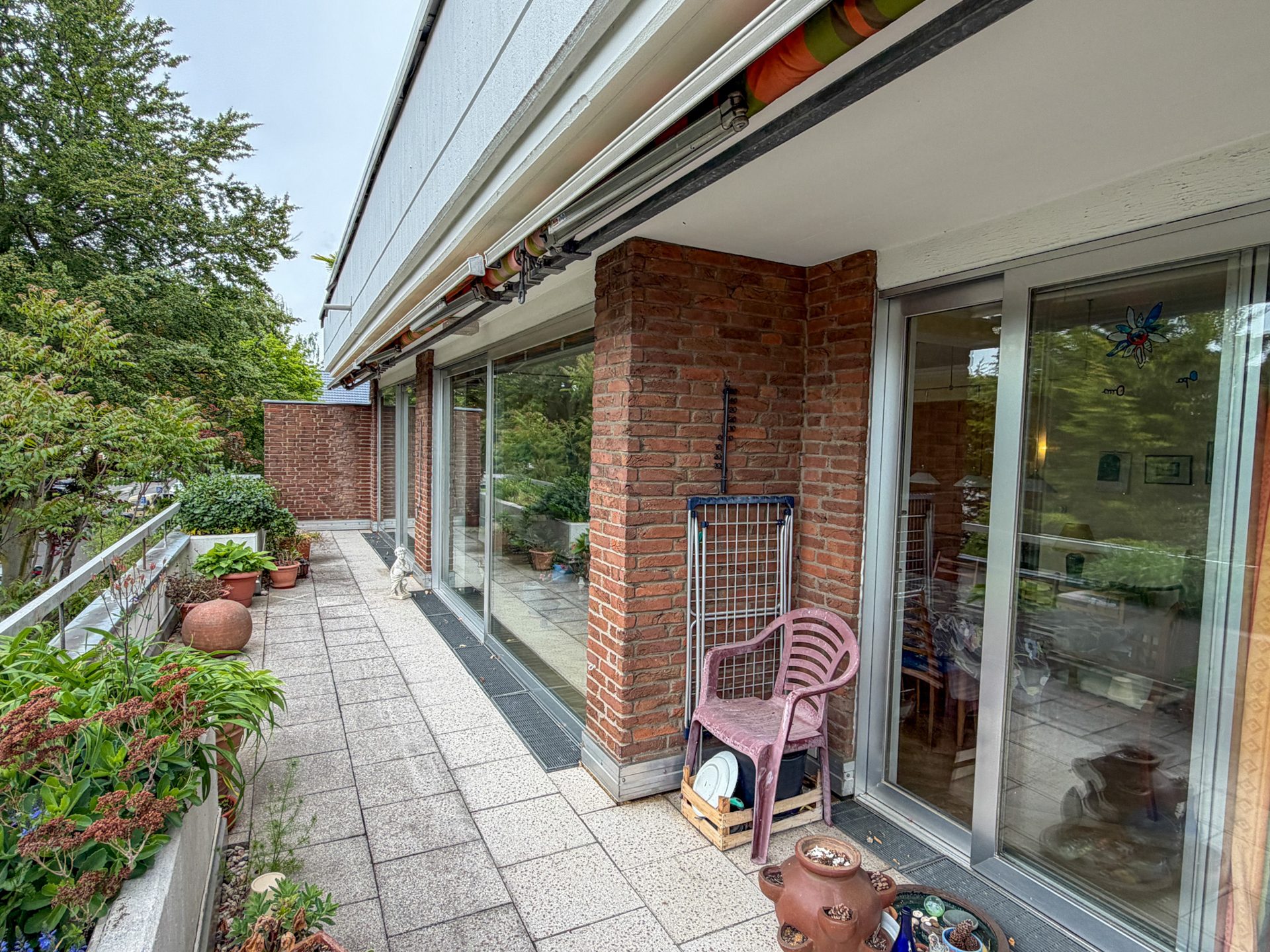 Immobilienangebot - Köln / Weiden - Wohnung - Seltene Gelegenheit – 3,5 Zimmer mit 2 Balkonen!
