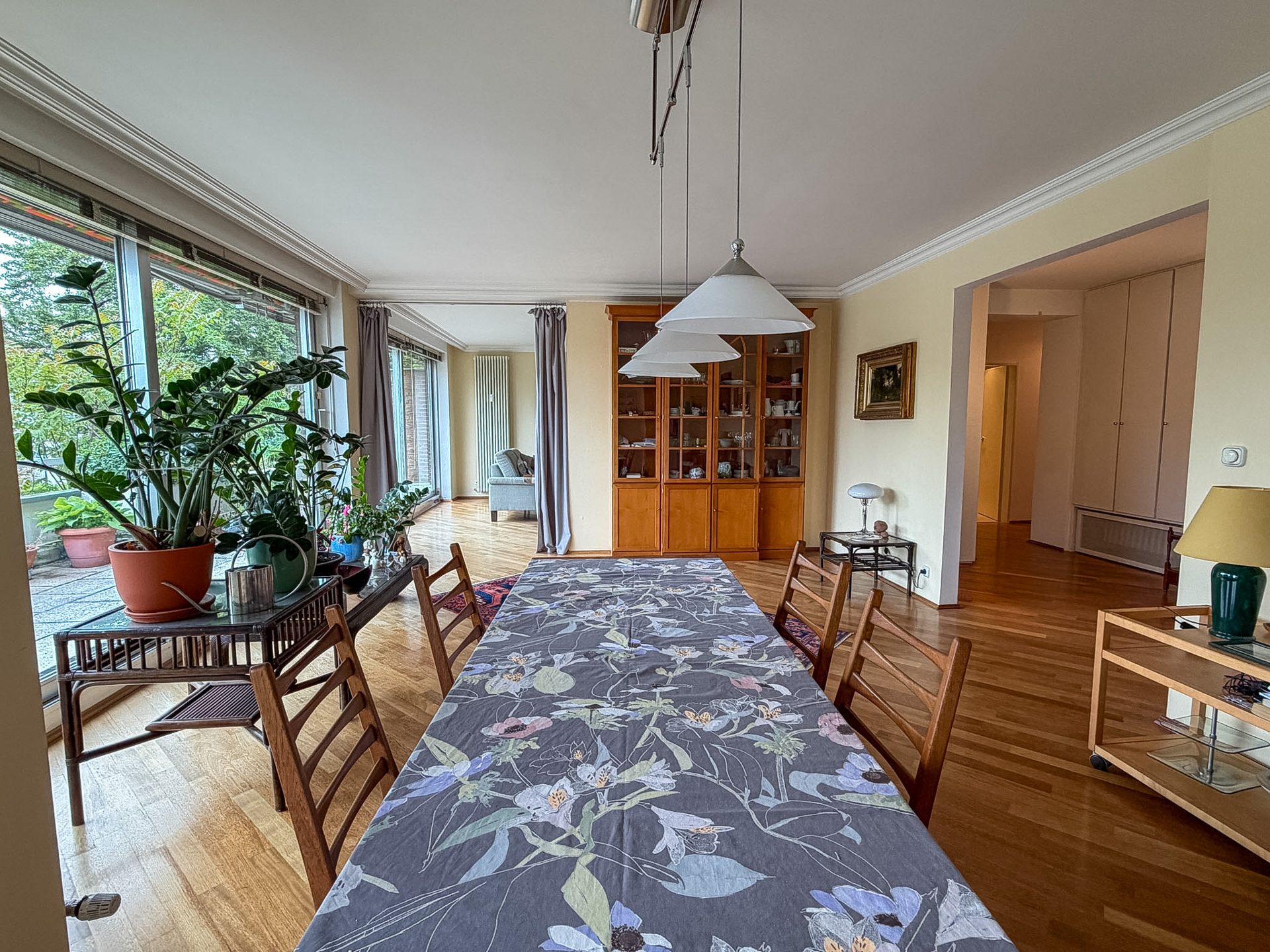 Immobilienangebot - Köln / Weiden - Wohnung - Seltene Gelegenheit – 3,5 Zimmer mit 2 Balkonen!