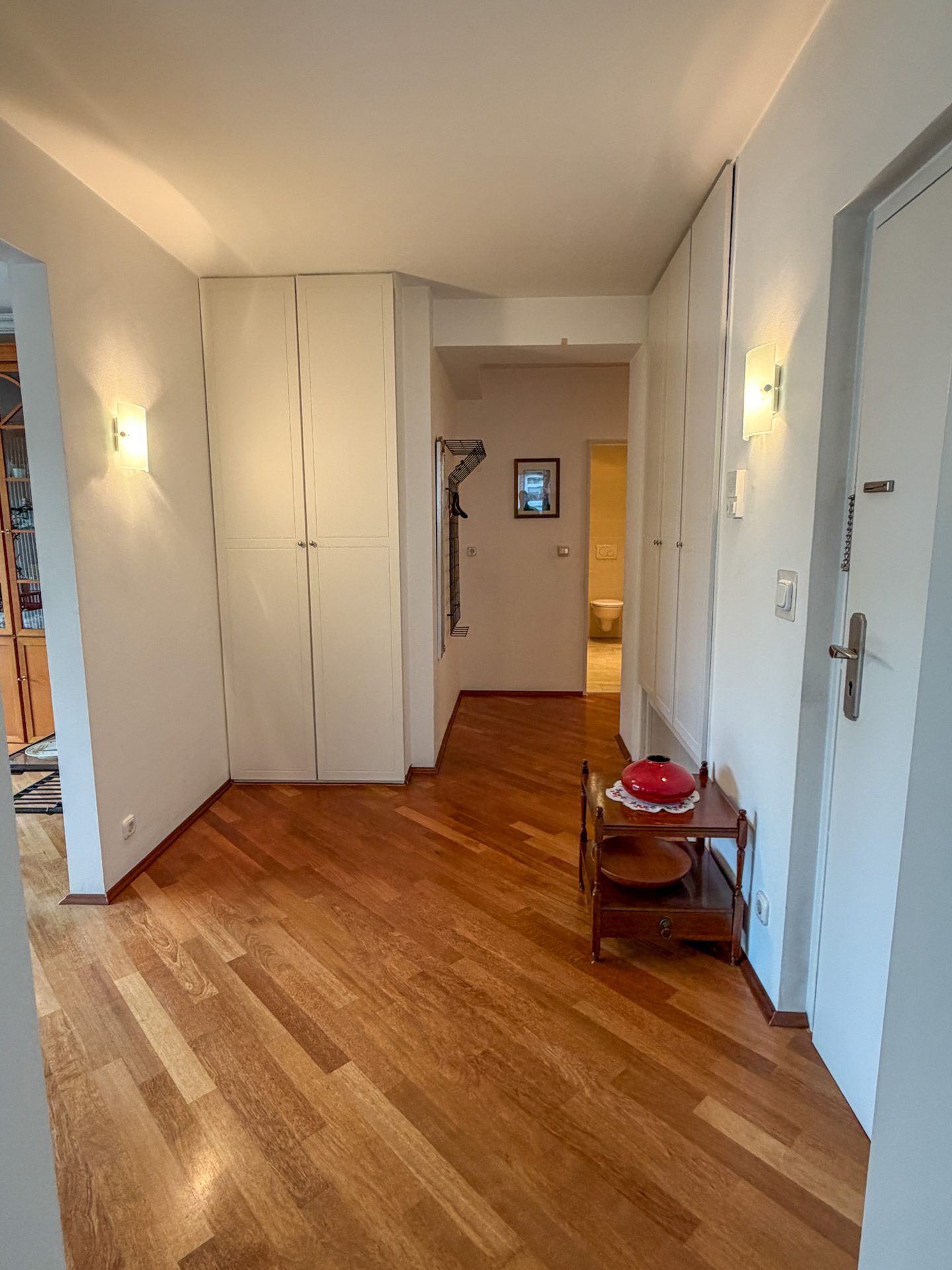 Immobilienangebot - Köln / Weiden - Wohnung - Seltene Gelegenheit – 3,5 Zimmer mit 2 Balkonen!