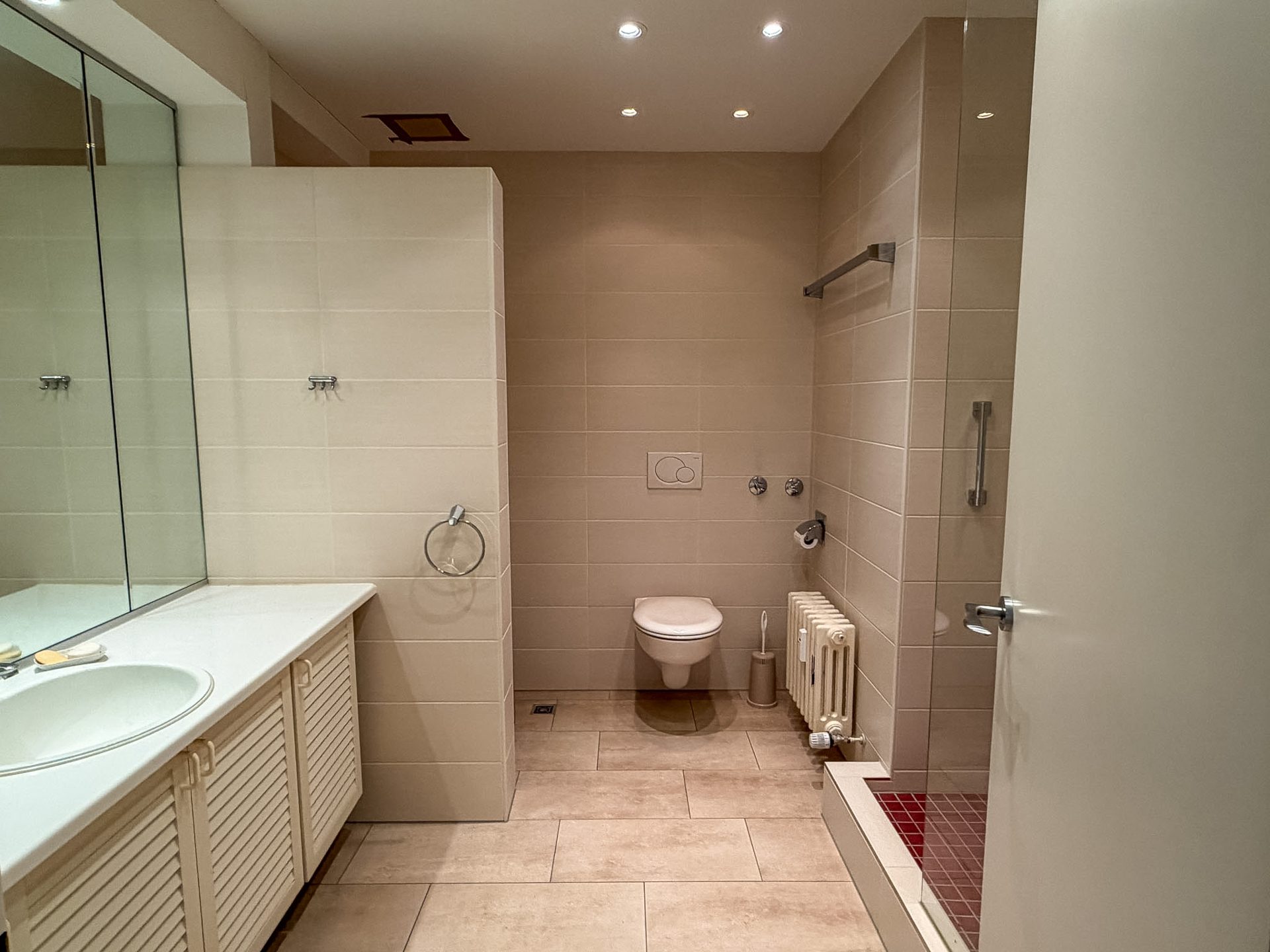 Immobilienangebot - Köln / Weiden - Wohnung - Seltene Gelegenheit – 3,5 Zimmer mit 2 Balkonen!