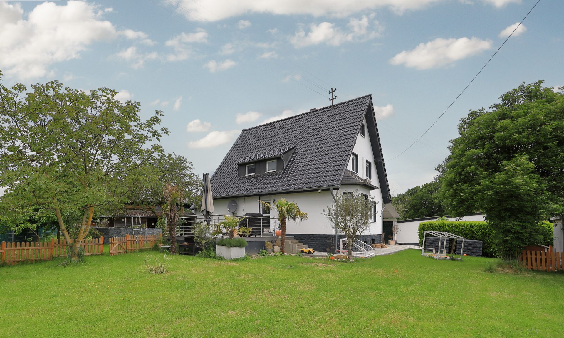 Immobilienangebot - Wachtberg / Werthhoven - Haus - Einfamilienhaus mit eigenem Pferdestall