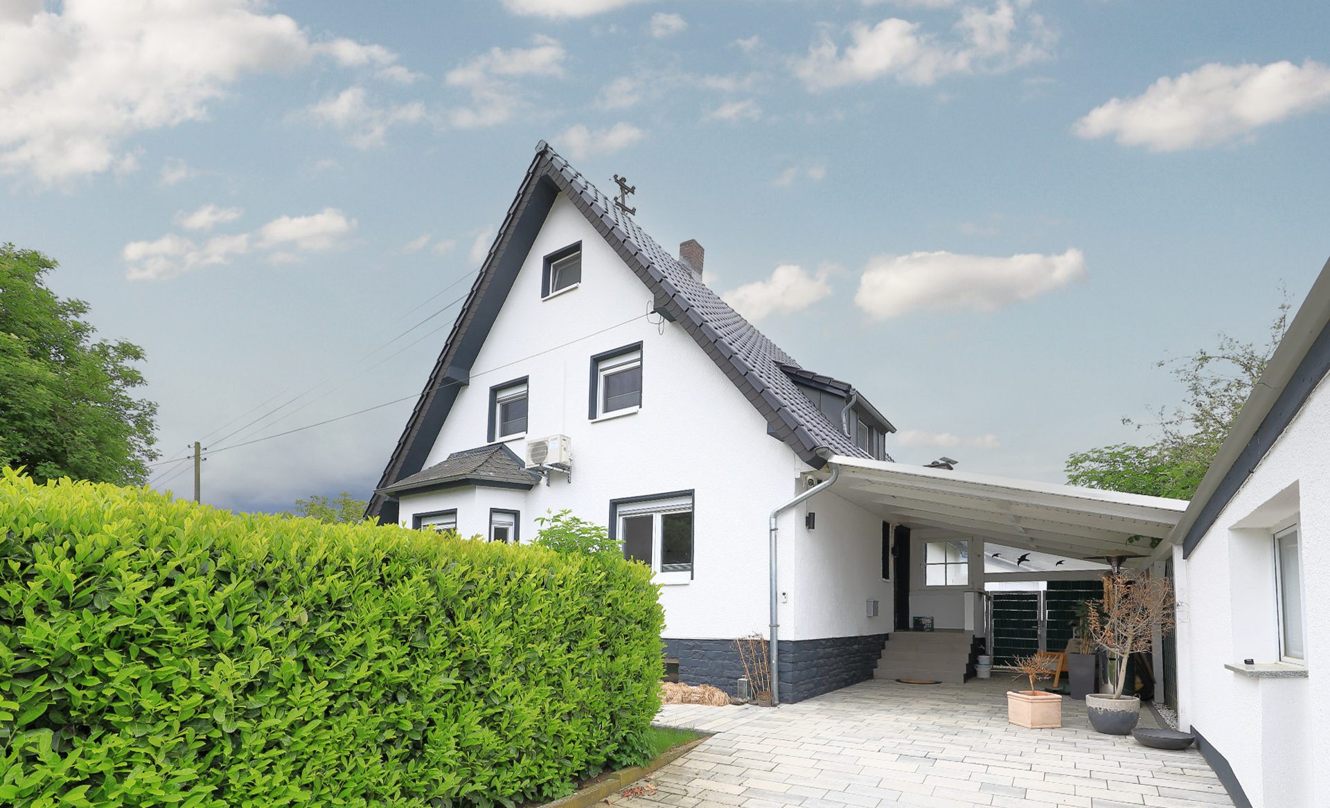 Immobilienangebot - Wachtberg / Werthhoven - Haus - Einfamilienhaus mit eigenem Pferdestall