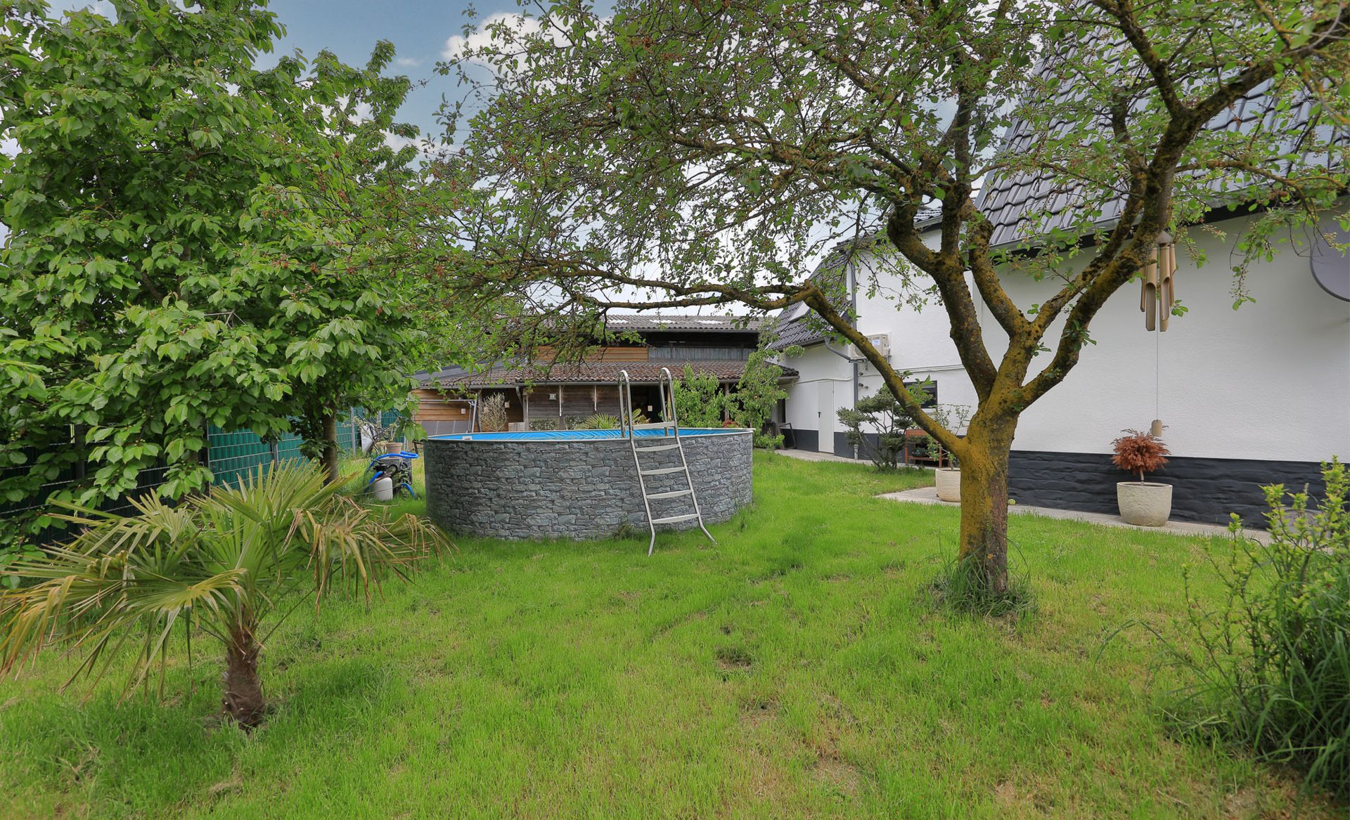 Immobilienangebot - Wachtberg / Werthhoven - Haus - Einfamilienhaus mit eigenem Pferdestall