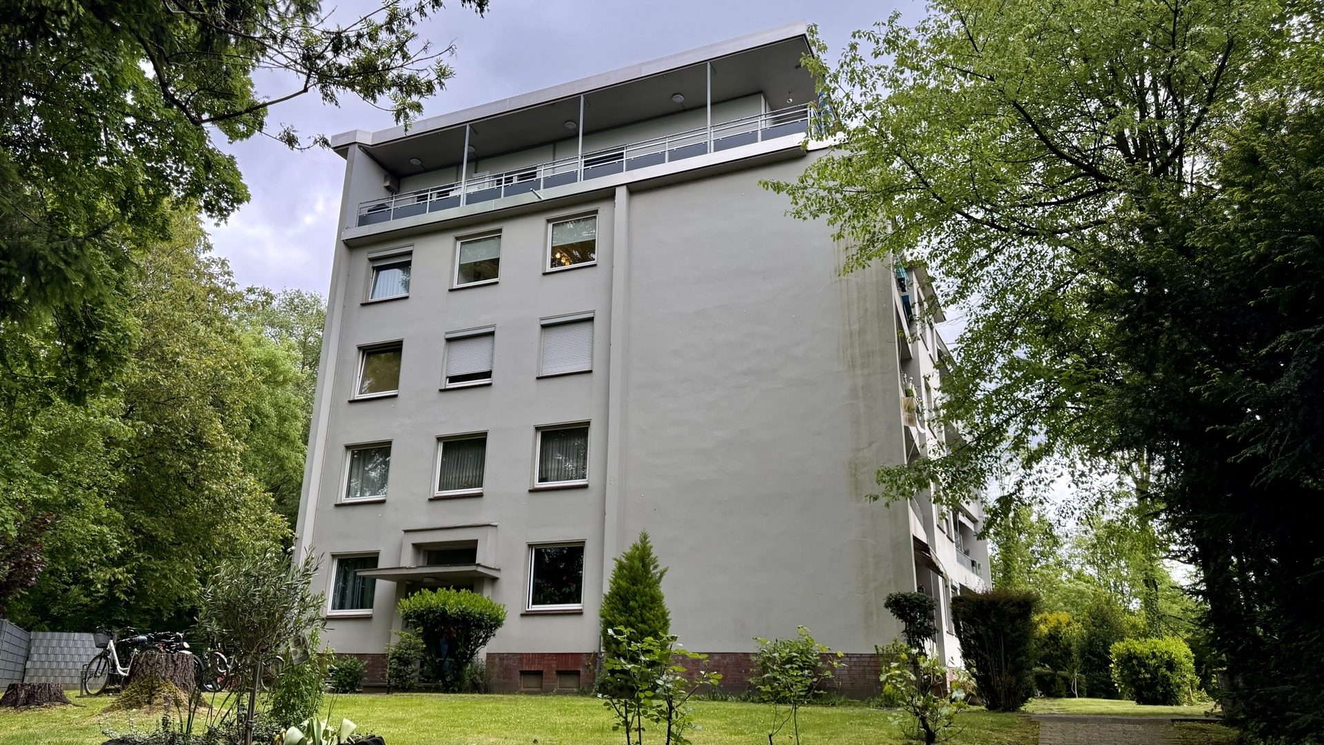 Immobilienangebot - Leverkusen / Opladen - Wohnung - Clever investieren 2.0: Zwei Wohnungen Tür an Tür!