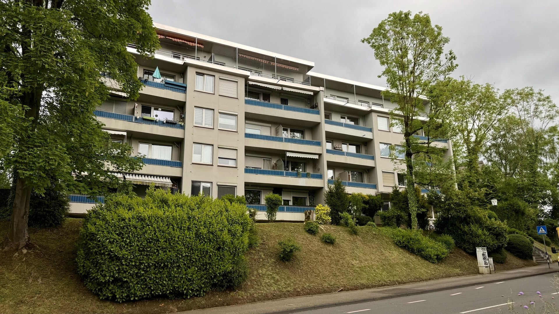 Immobilienangebot - Leverkusen / Opladen - Wohnung - Clever investieren: Zwei Wohnungen Tür an Tür!