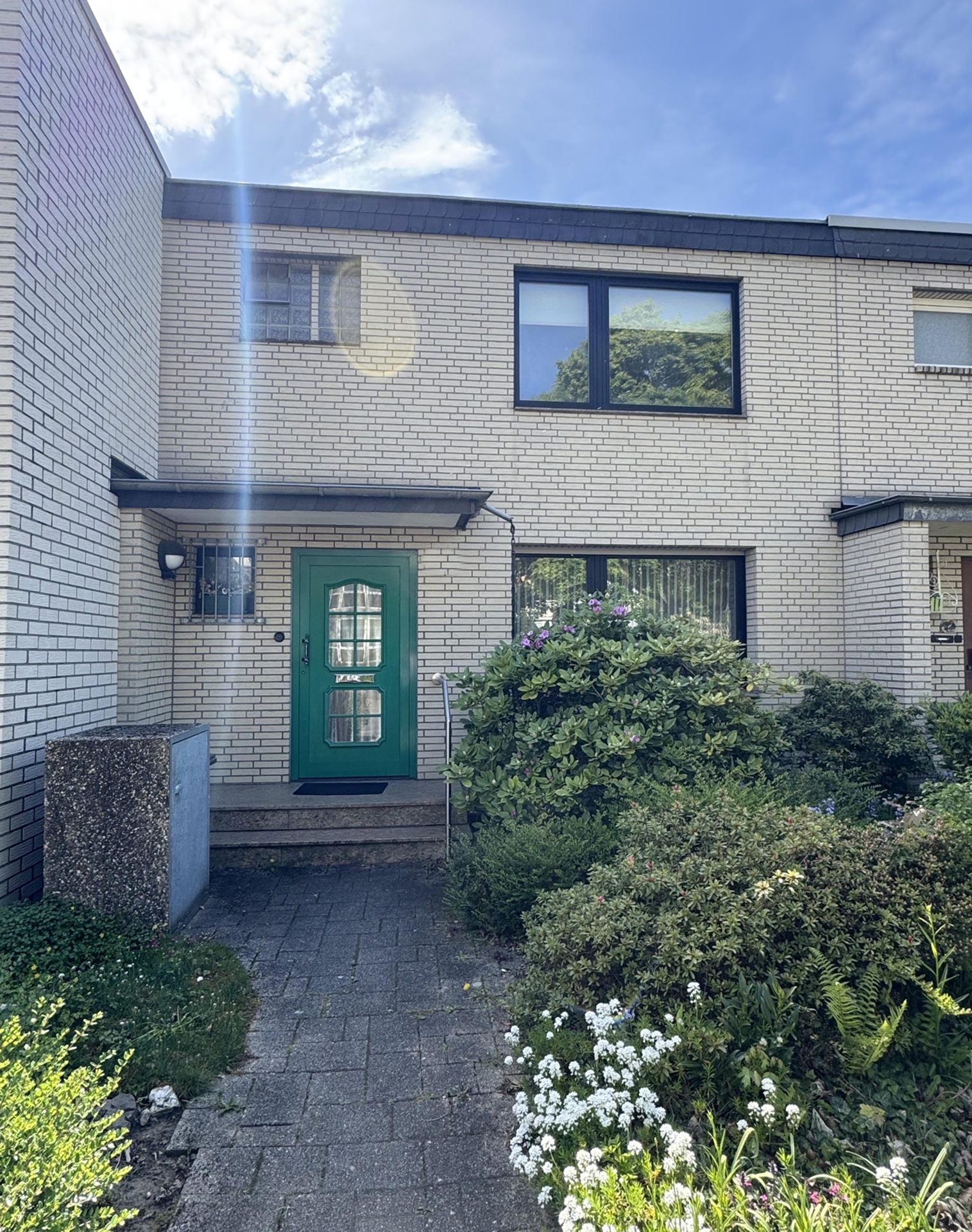 Immobilienangebot - Köln / Stammheim - Haus - Raum für Ihre Ideen in beliebter Wohnlage