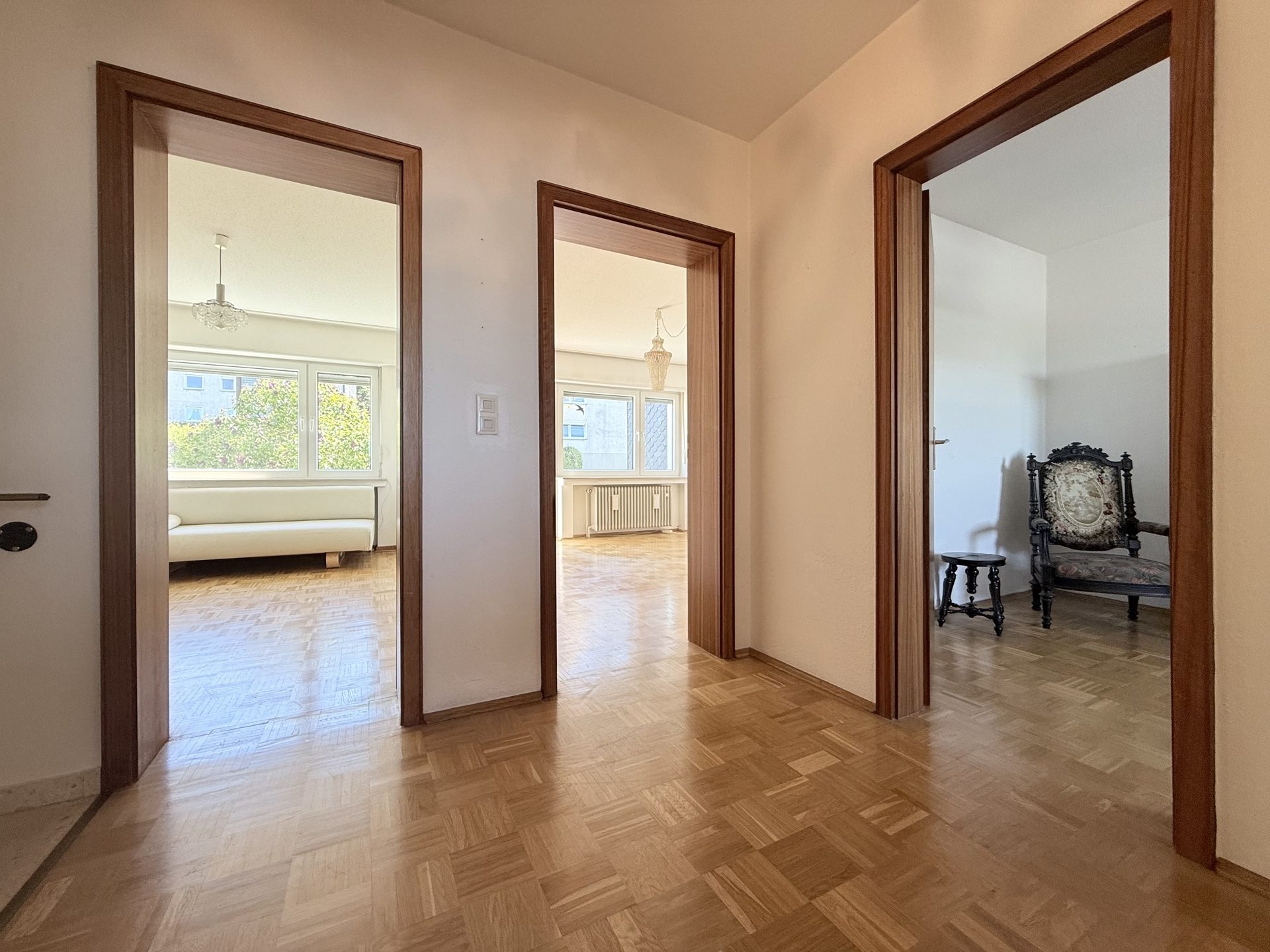 Immobilienangebot - Wermelskirchen - Haus - Klassische Substanz, hochwertig erhalten.
