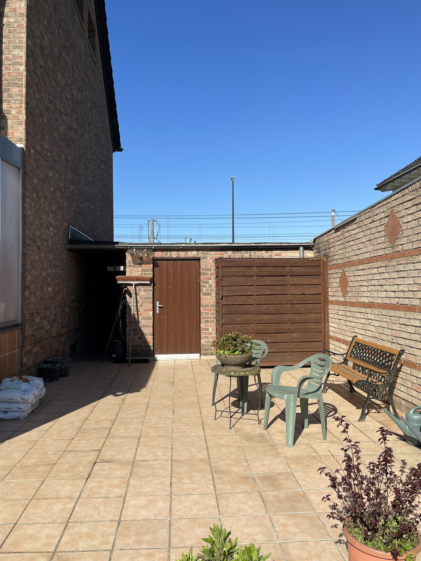 Immobilienangebot - Hürth - Haus - Familienfreundliche Doppelhaushälfte mit sonnigem Grundstück