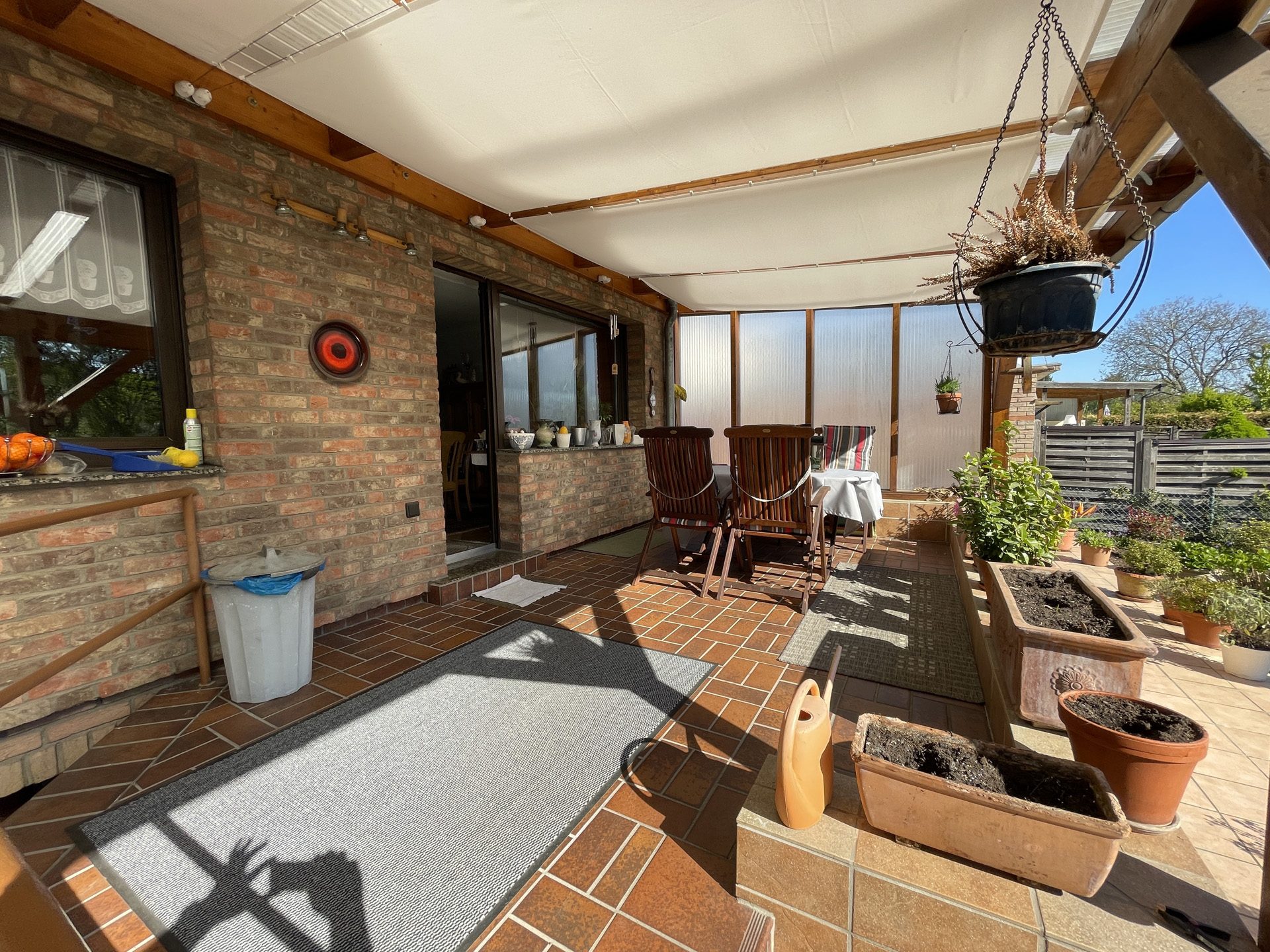 Immobilienangebot - Hürth - Haus - Familienfreundliche Doppelhaushälfte mit sonnigem Grundstück