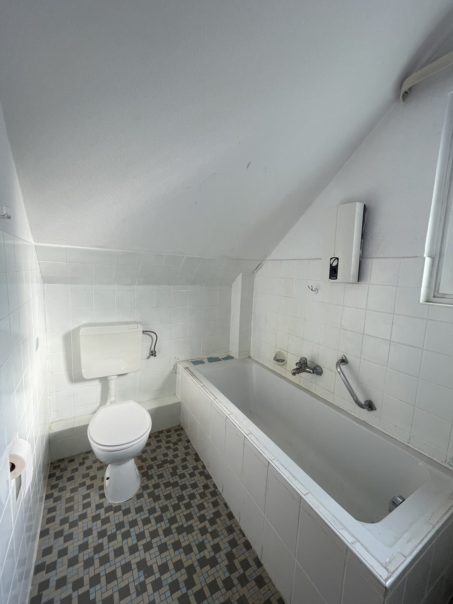 Immobilienangebot - Erftstadt / Liblar - Haus - Freistehendes Einfamilienhaus mit großzügigem Grundstück
