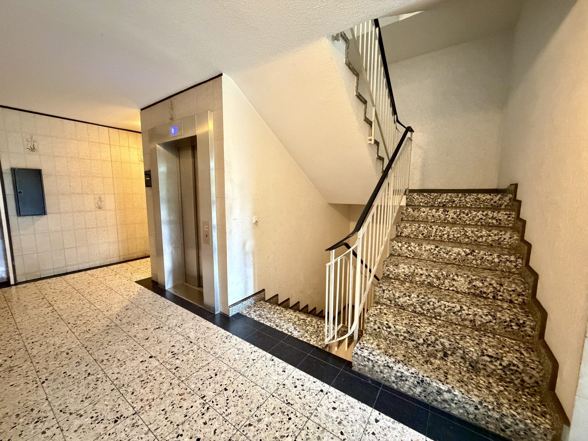 Immobilienangebot - Bonn / Holzlar - Wohnung - TOP-ANGEBOT: Domweitblick Gepflegte 3‑Zimmerwohnung