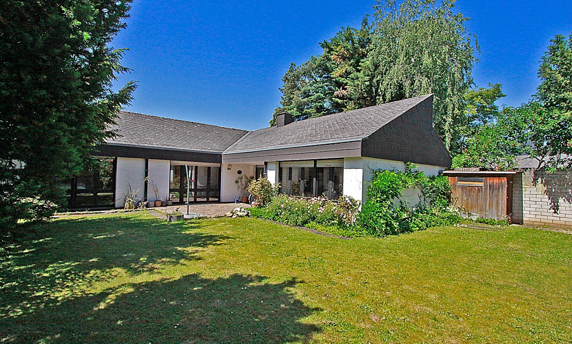 Immobilienangebot - Bonn / Tannenbusch - Haus - Wohnen auf einer Ebene